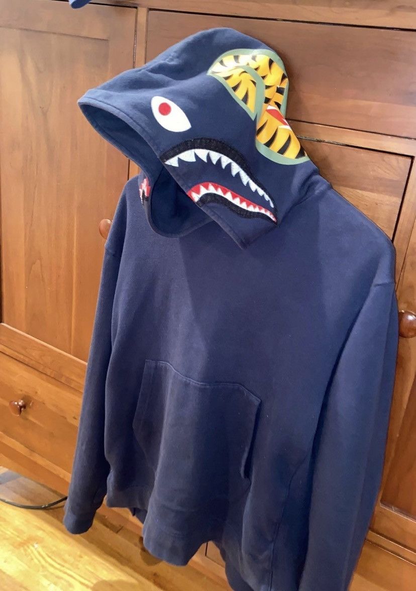 Bape Bape shark pullover navy Size US M / EU 48-50 / 2 - 1 Thumbnail