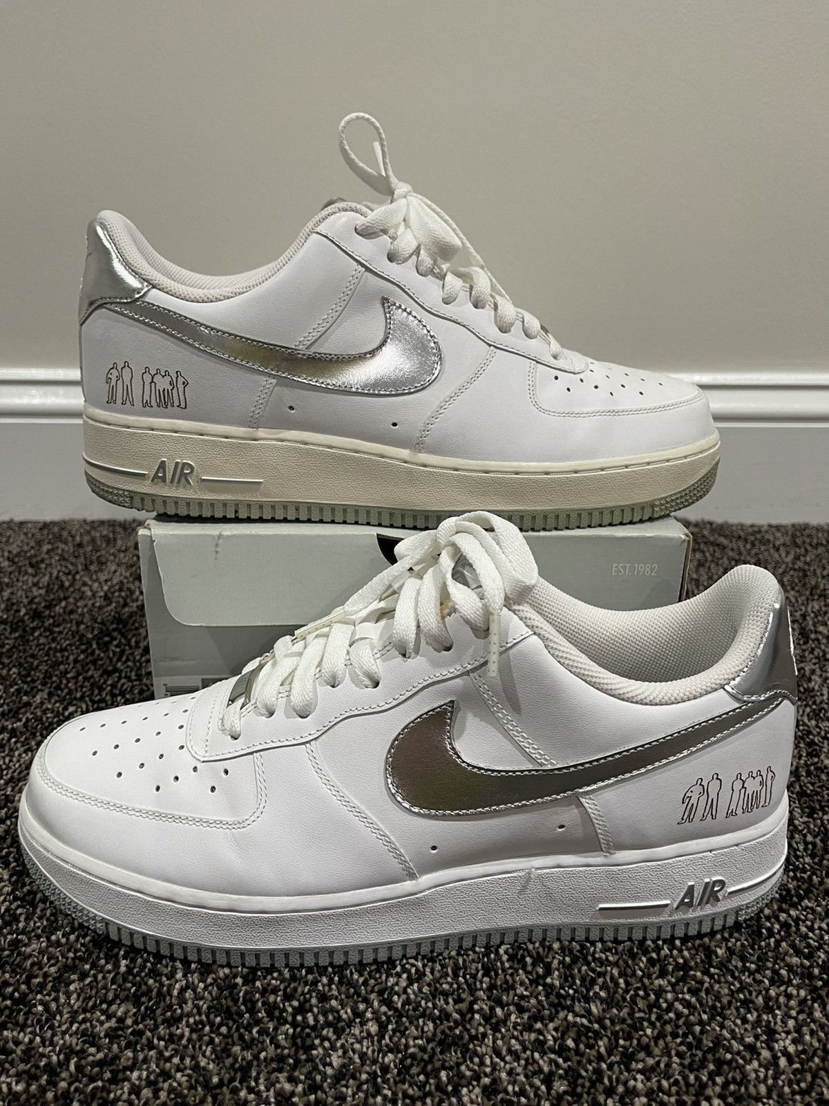 Nike Nike Air Force 1 Low 07 “Players” White / Silver Size US 10 / EU 43 - 1 Thumbnail
