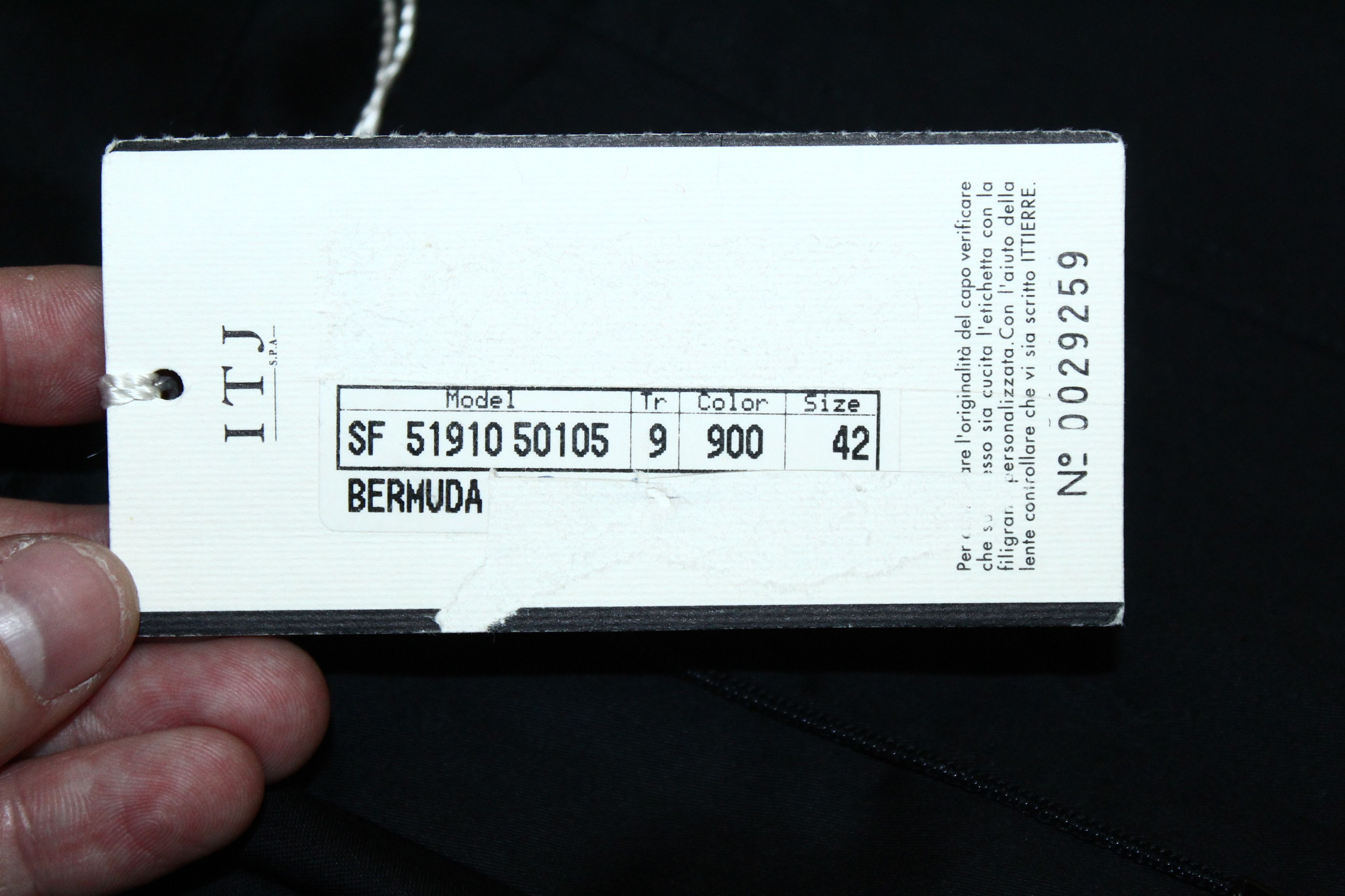 Gianfranco Ferre Gianfranco Ferre Studio Poplin Cotton Bermuda Shorts Size US 28 / EU 44 - 6 Thumbnail