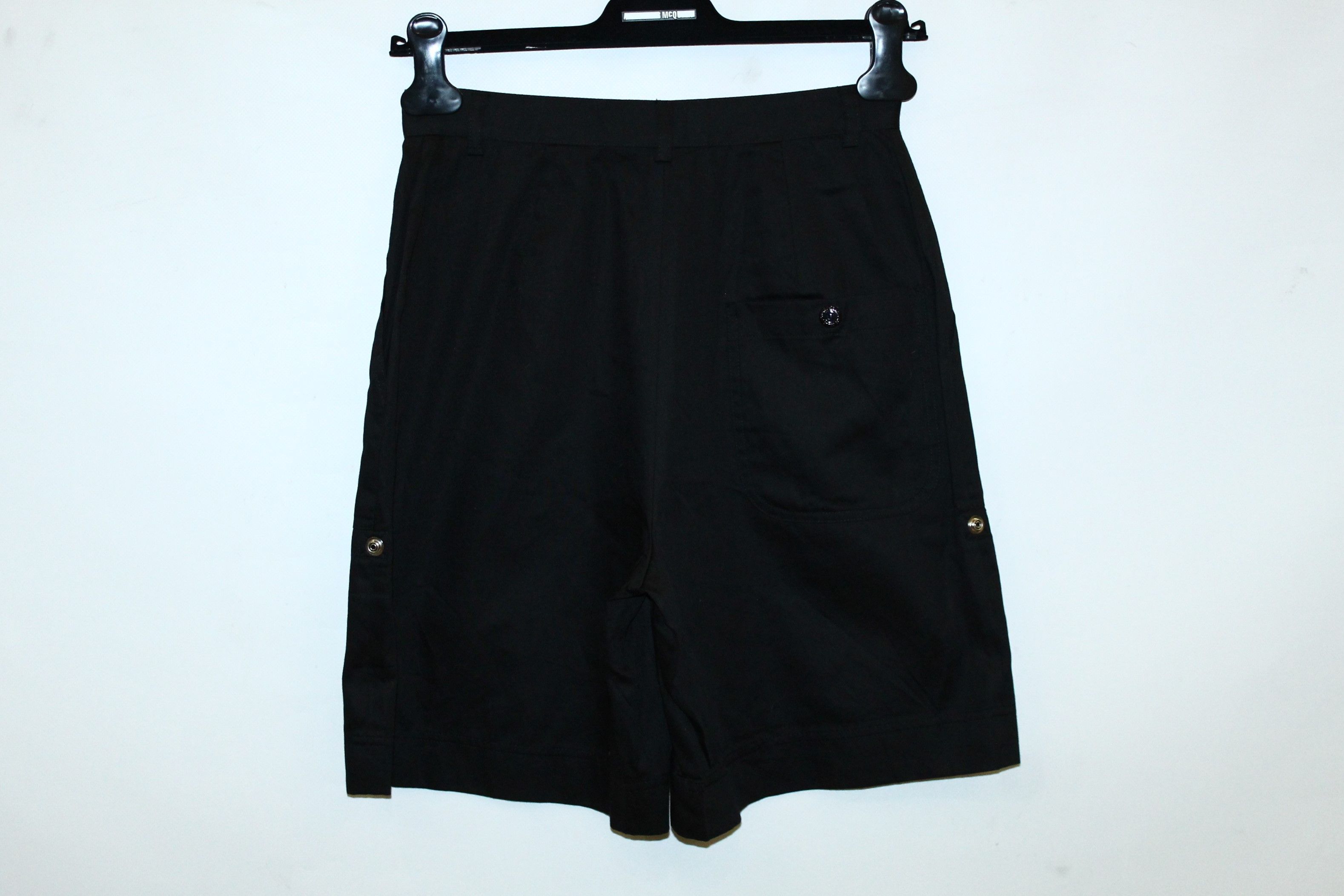 Gianfranco Ferre Gianfranco Ferre Studio Poplin Cotton Bermuda Shorts Size US 28 / EU 44 - 3 Thumbnail