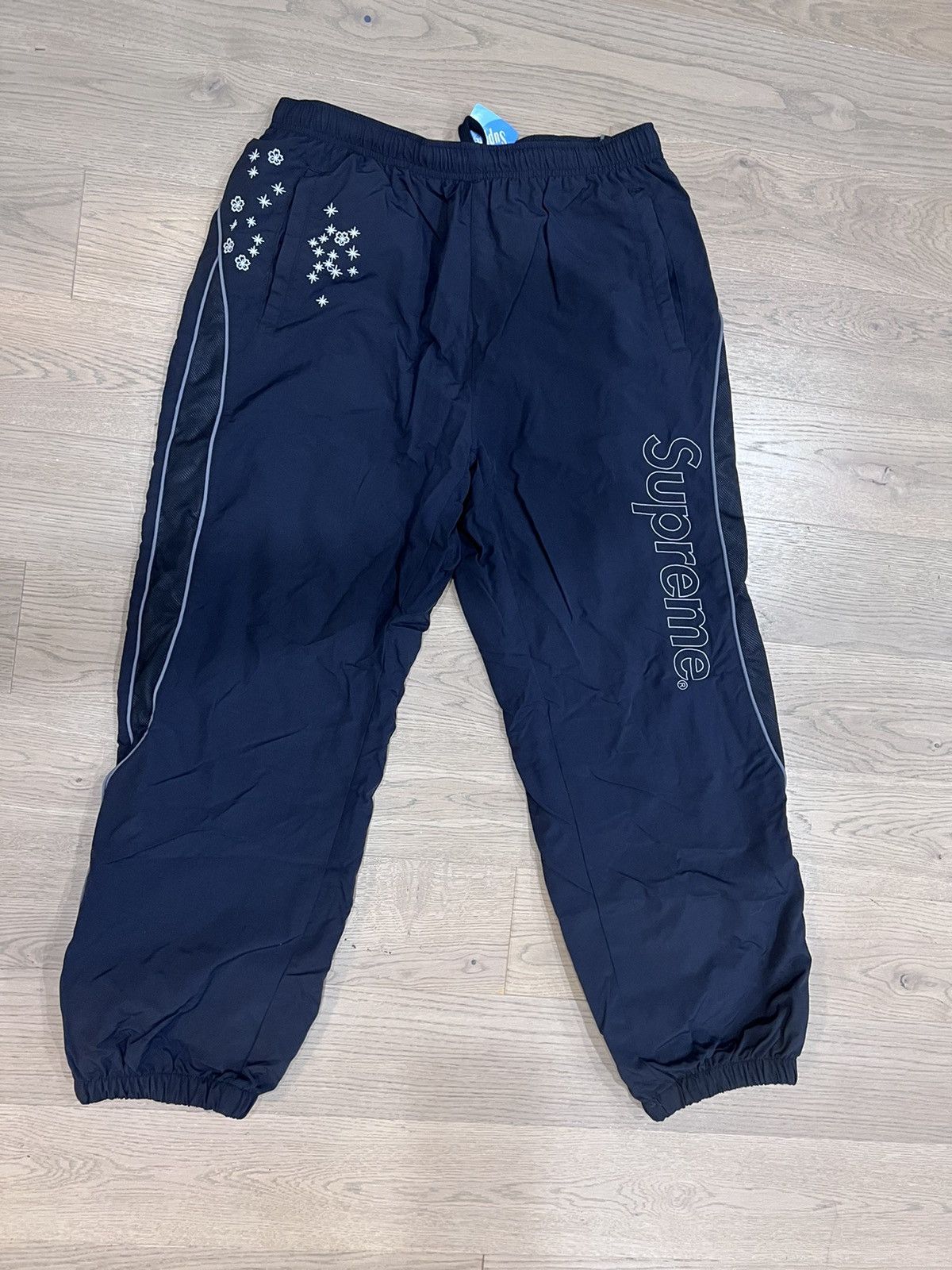 Supreme SUPREME AOI GLOW-IN-THE-DARK TRACK PANT