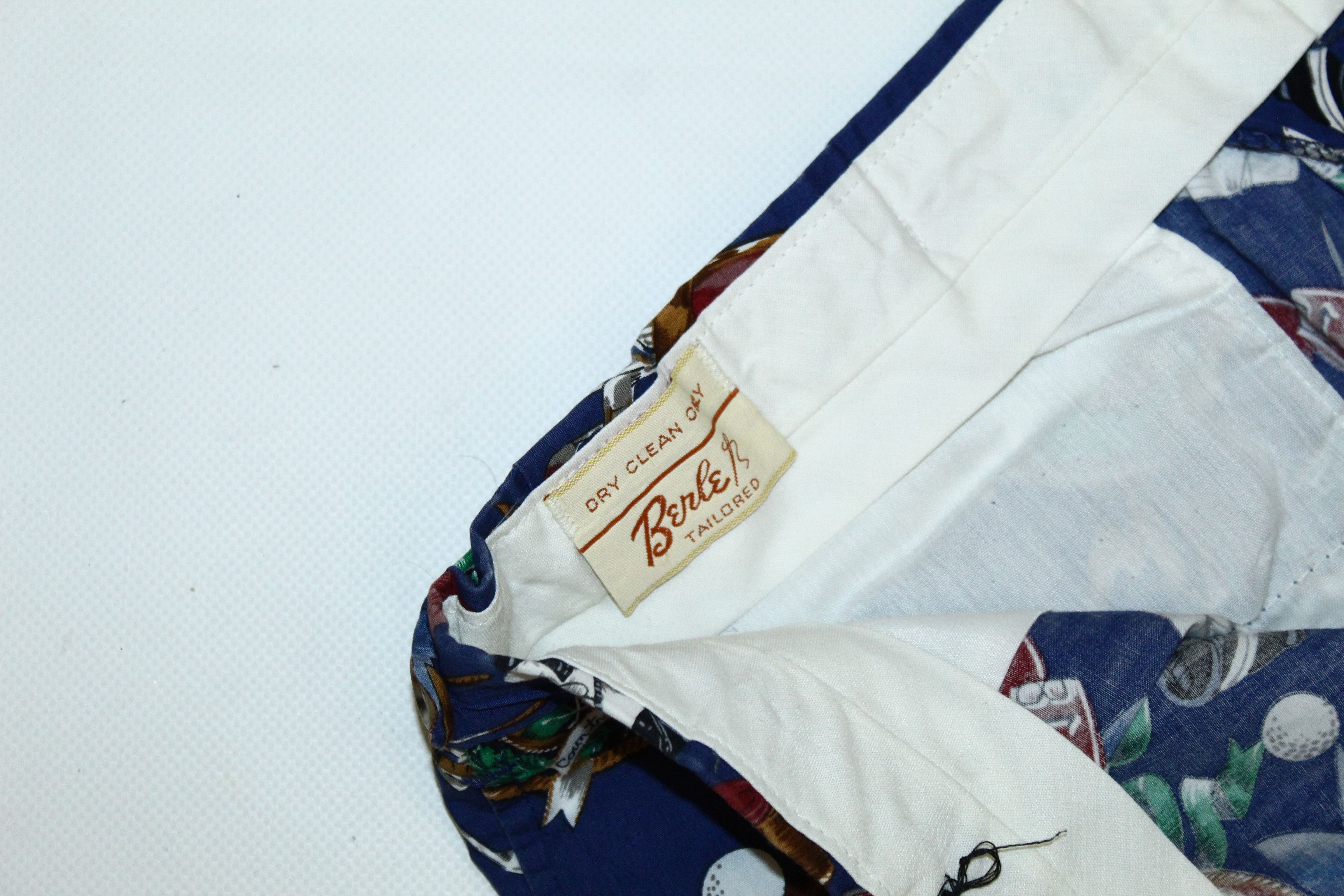 Berle RARE💥 Berle Golf Cup Graphic Printed Bermuda Shorts Size US 31 - 4 Thumbnail