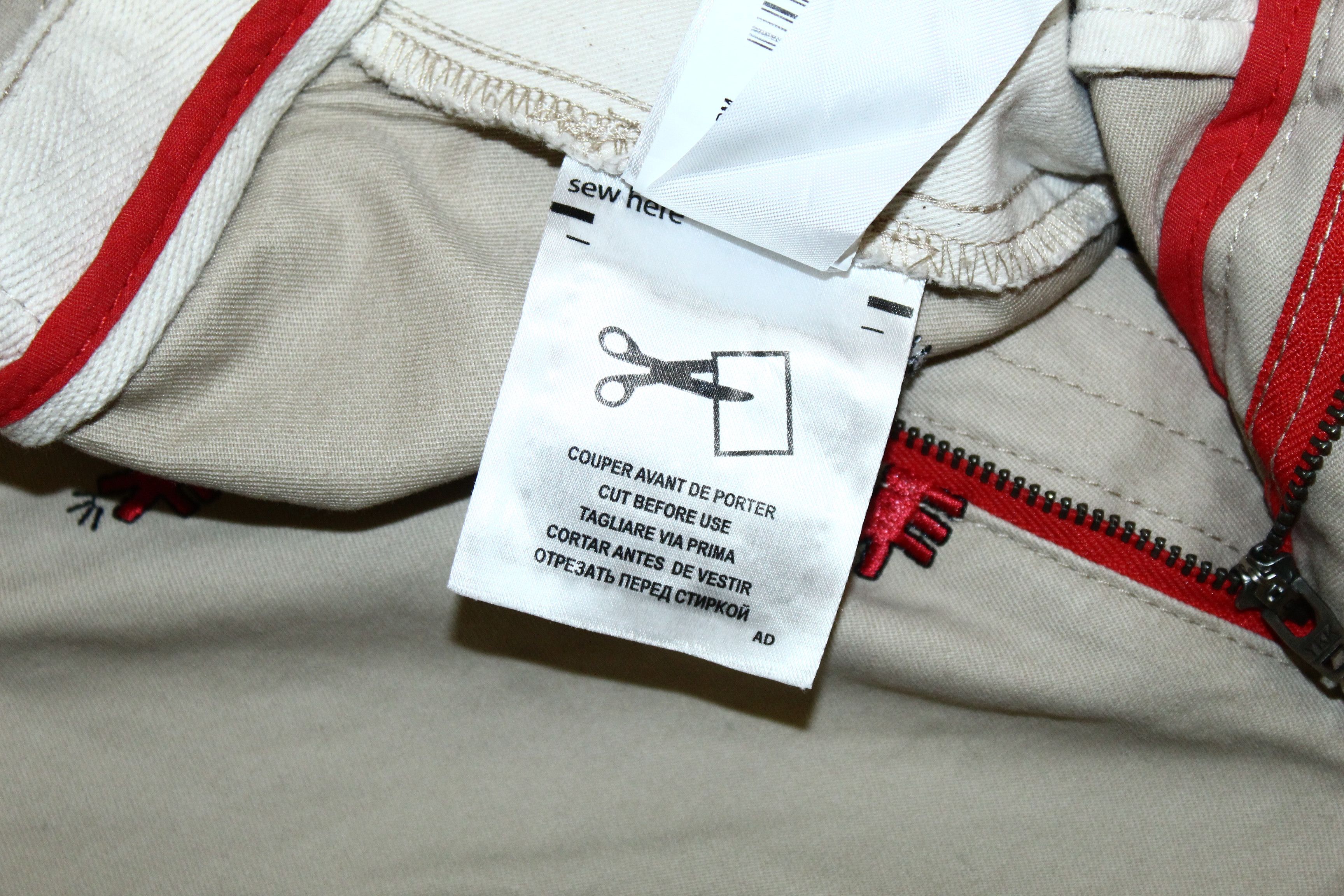 Keith Haring Keith Harring Dog Multilogo Embroidery Bermuda Shorts Size US 36 / EU 52 - 8 Thumbnail