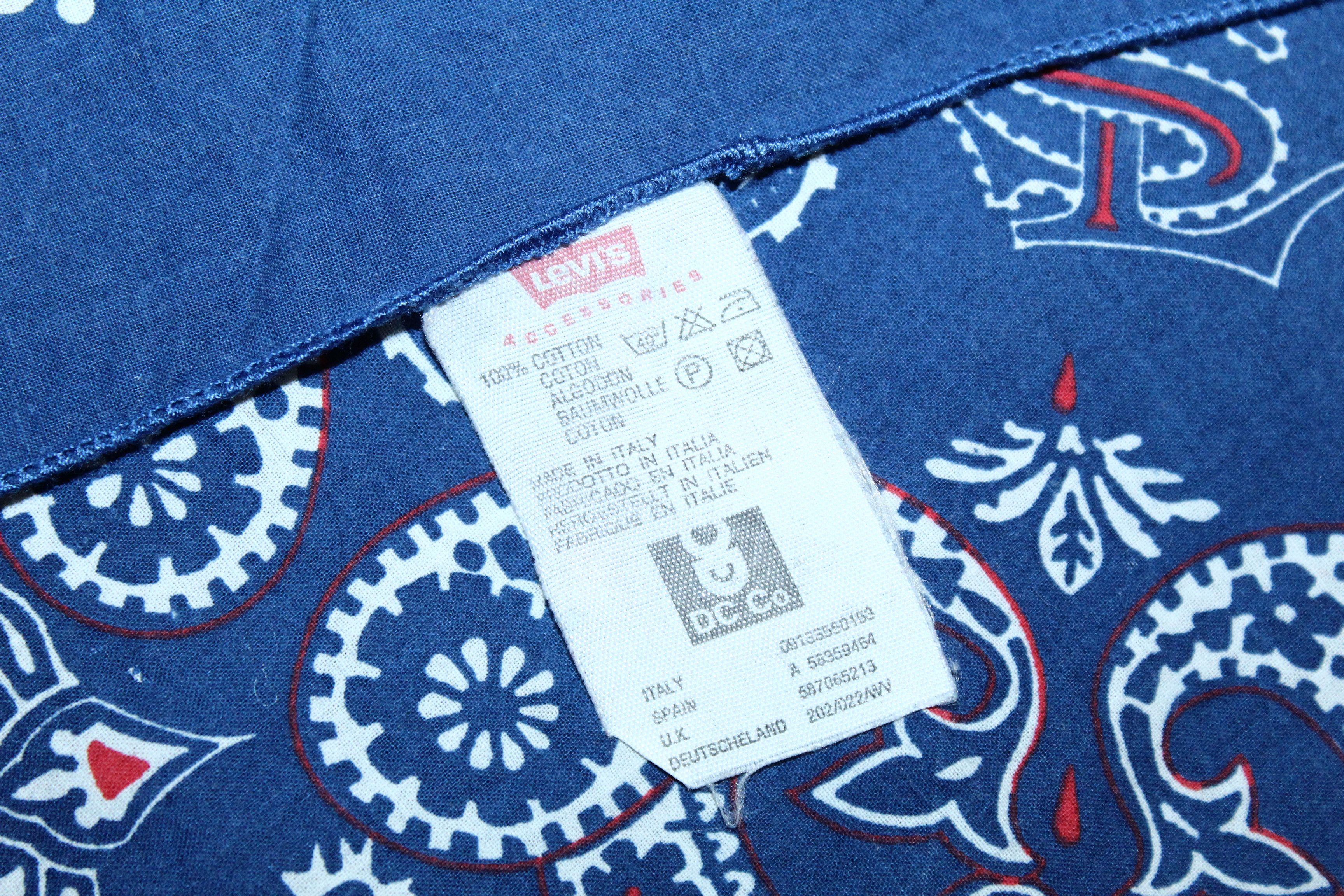 Levi's 🔥 VTG 🔥 70s Levi's Bandana. Made in Italy Size ONE SIZE - 4 Thumbnail