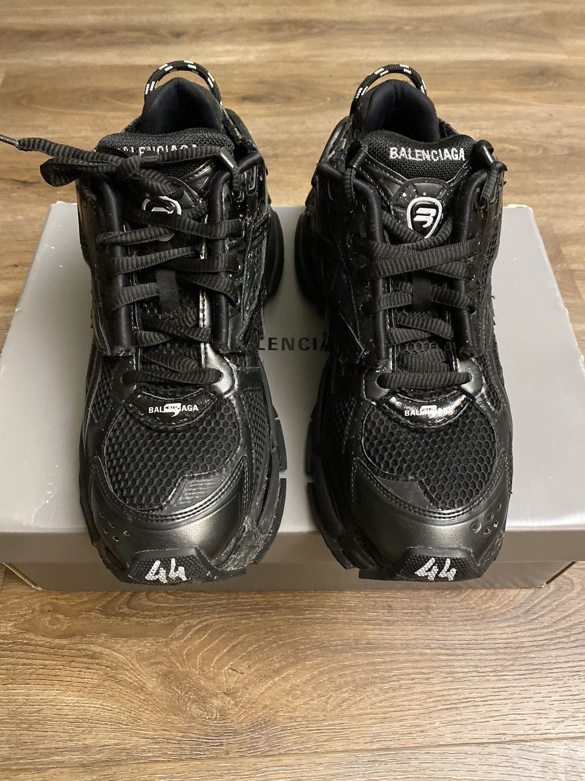 Balenciaga Balenciaga Runner Lace up sneaker black size 11