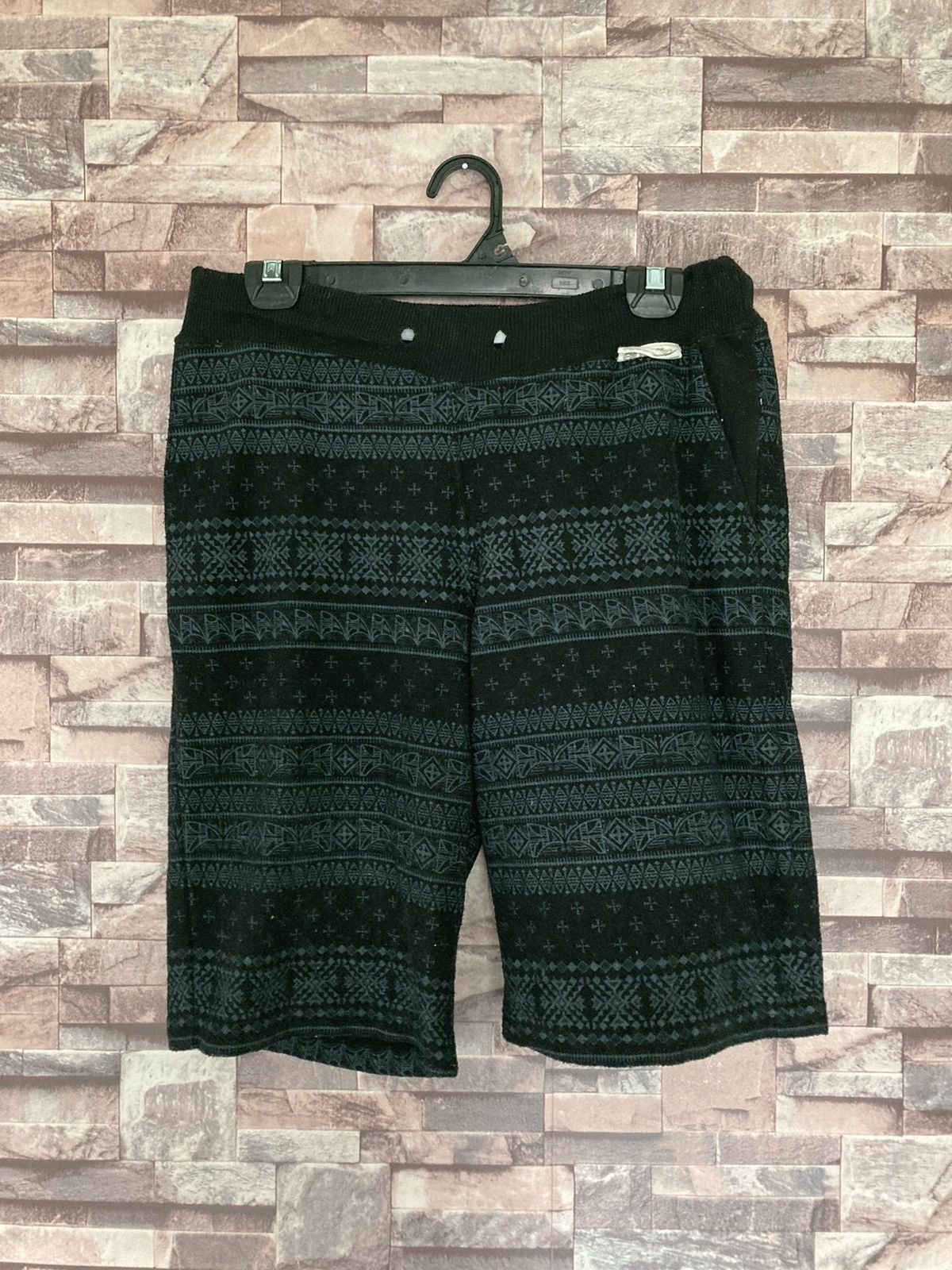 Life's a Beach × Urban Pipeline pipeline hawai short pants Size US 30 / EU 46 - 1 Thumbnail