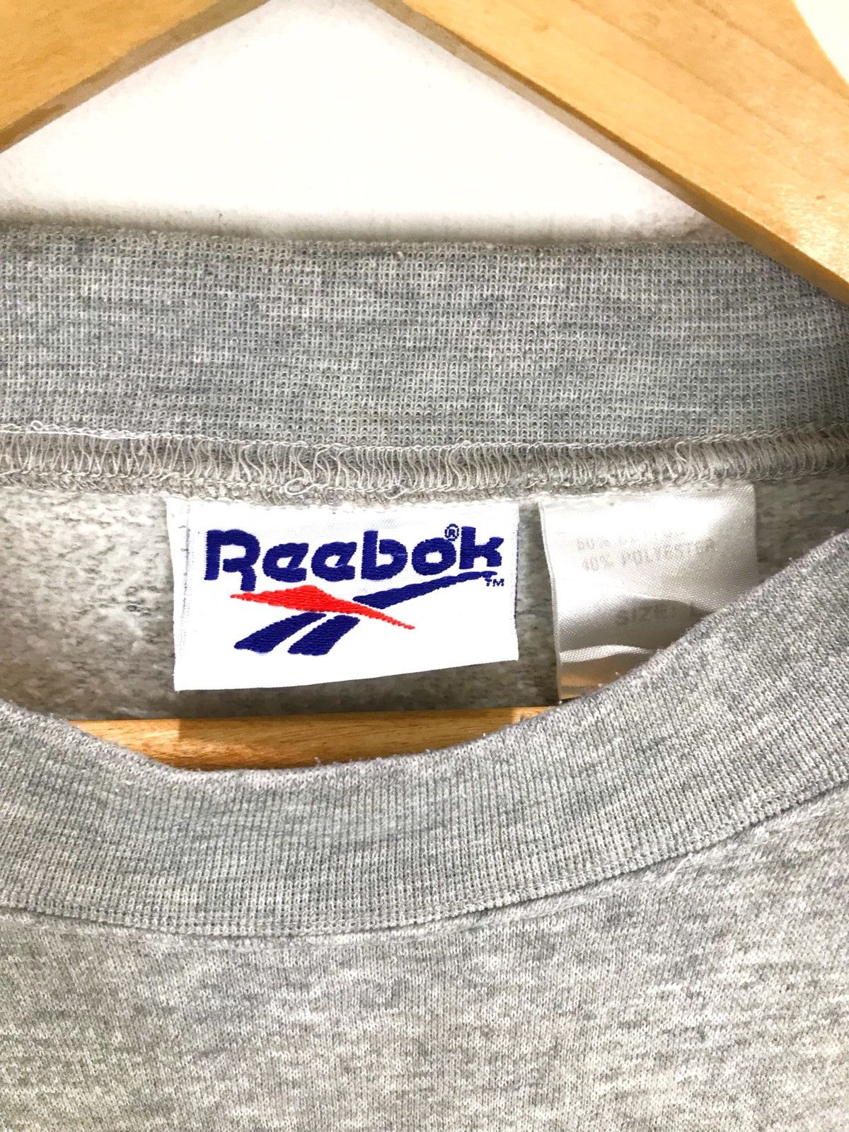 Reebok Vintage REEBOK Spell Out Big logo Sweatshirt Size US L / EU 52-54 / 3 - 4 Thumbnail
