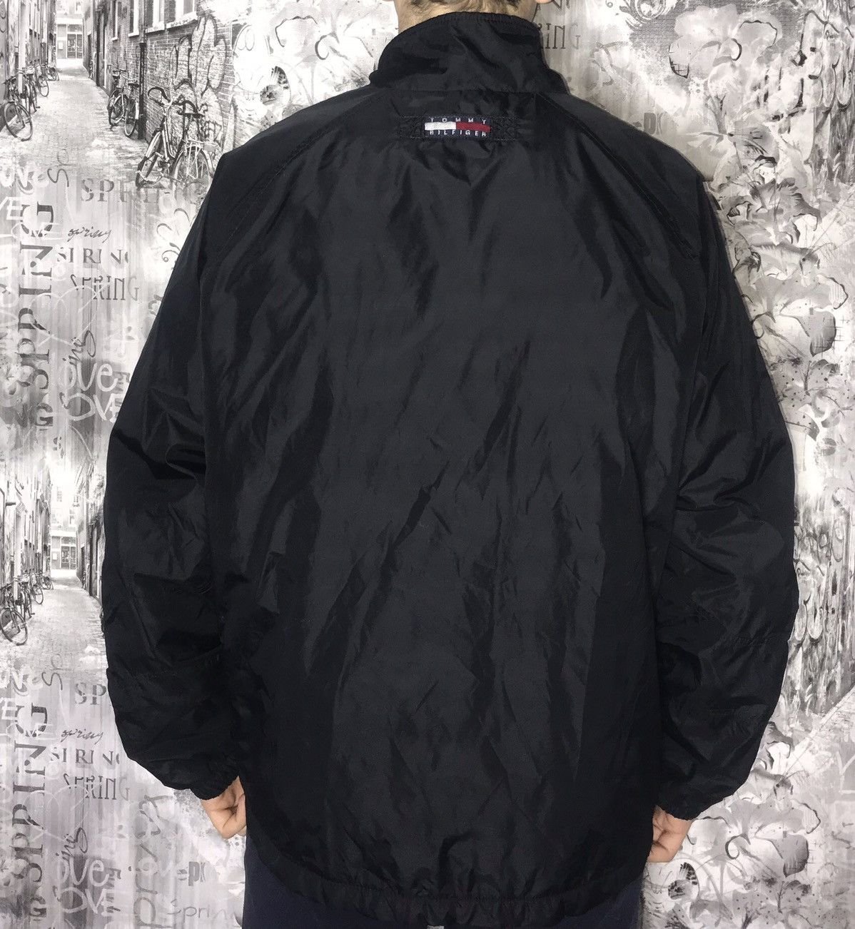 Tommy Hilfiger Vintage Tommy Hilfiger winter jacket Size US XL / EU 56 / 4 - 2 Thumbnail