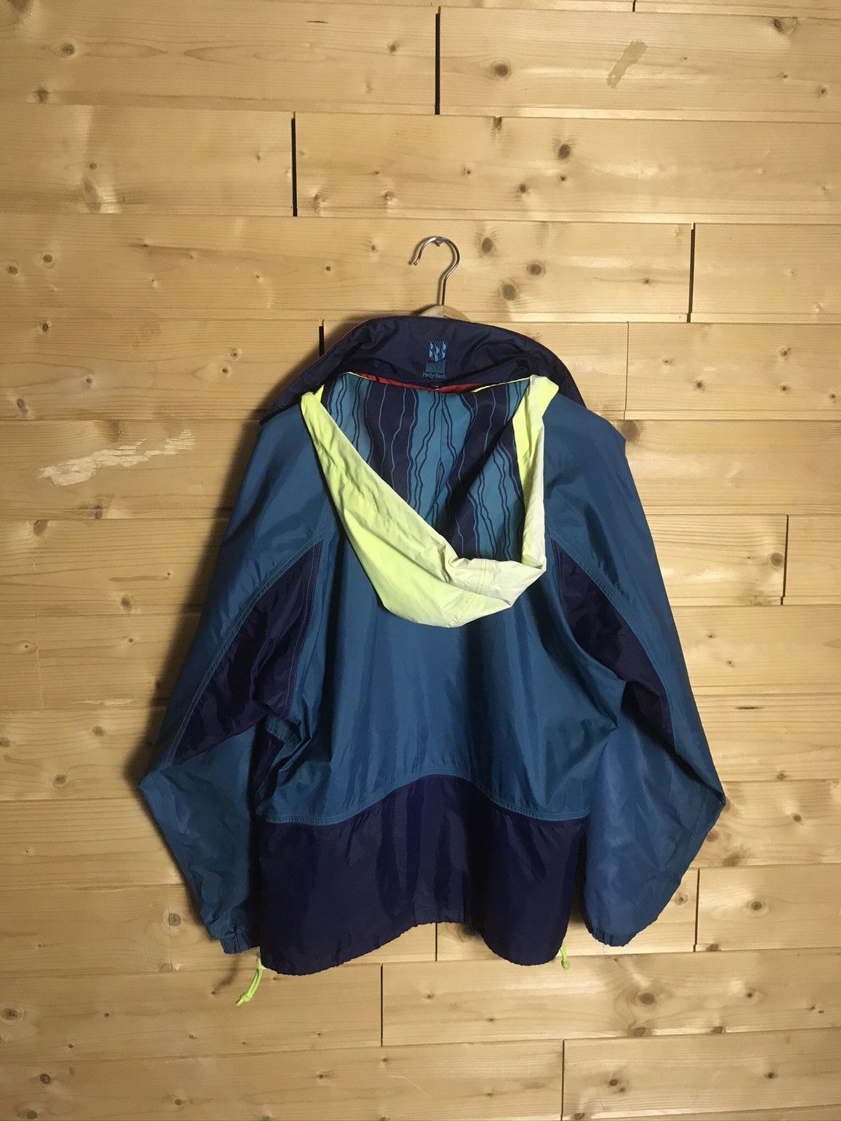 Helly Hansen Vintage Helly Hanson big logo light jacket Size US XS / EU 42 / 0 - 13 Thumbnail