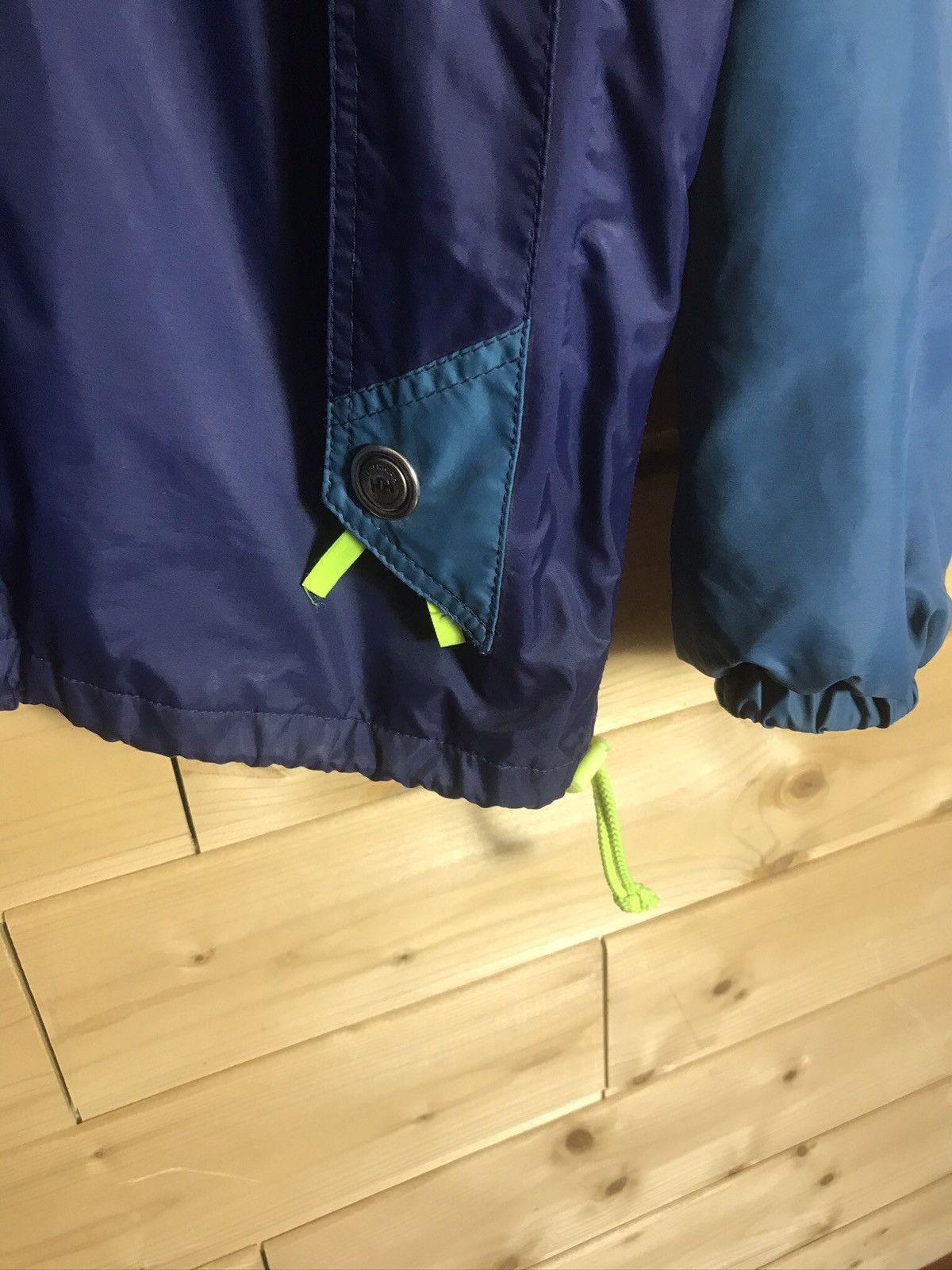 Helly Hansen Vintage Helly Hanson big logo light jacket Size US XS / EU 42 / 0 - 7 Thumbnail