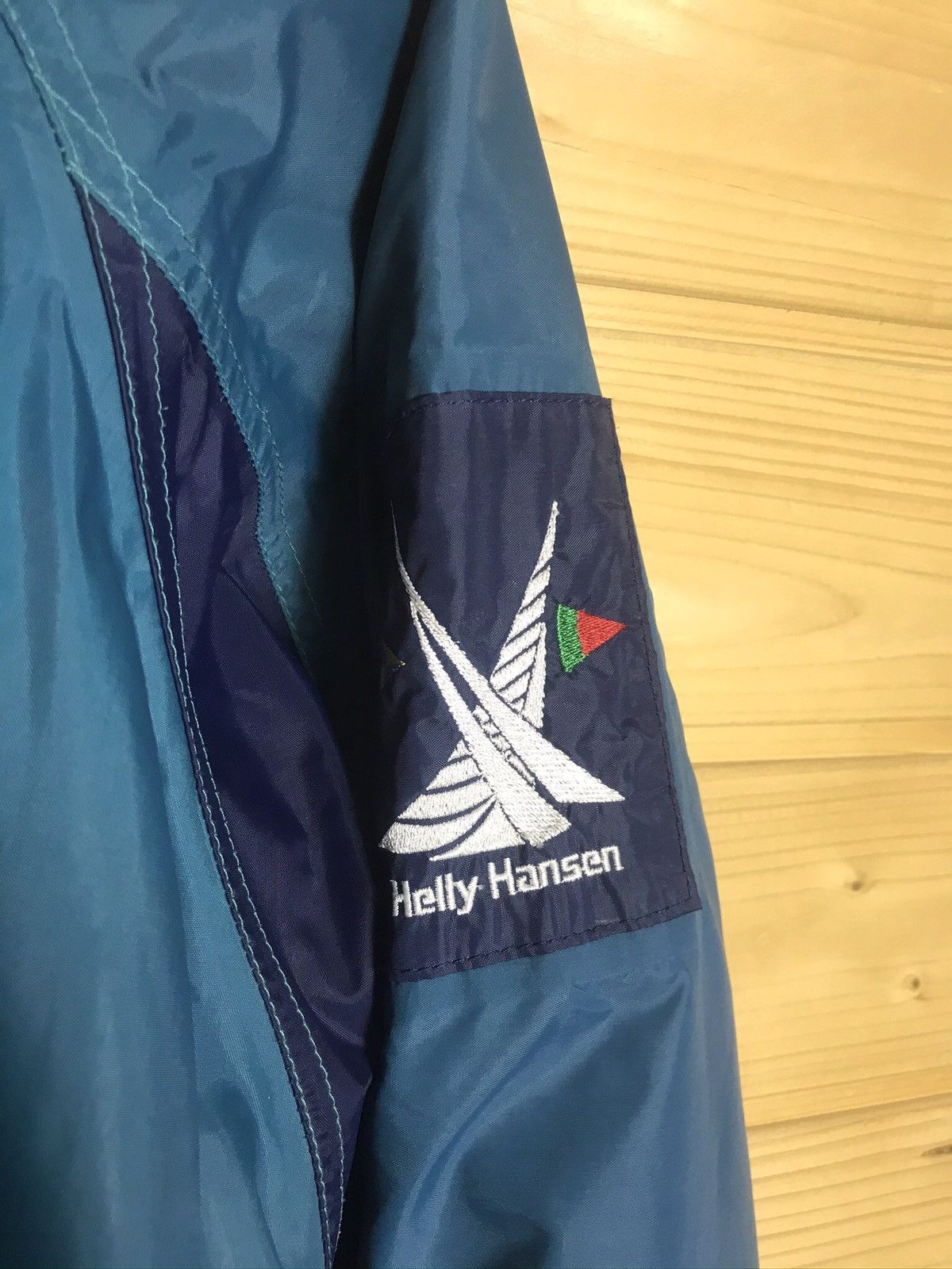 Helly Hansen Vintage Helly Hanson big logo light jacket Size US XS / EU 42 / 0 - 3 Thumbnail