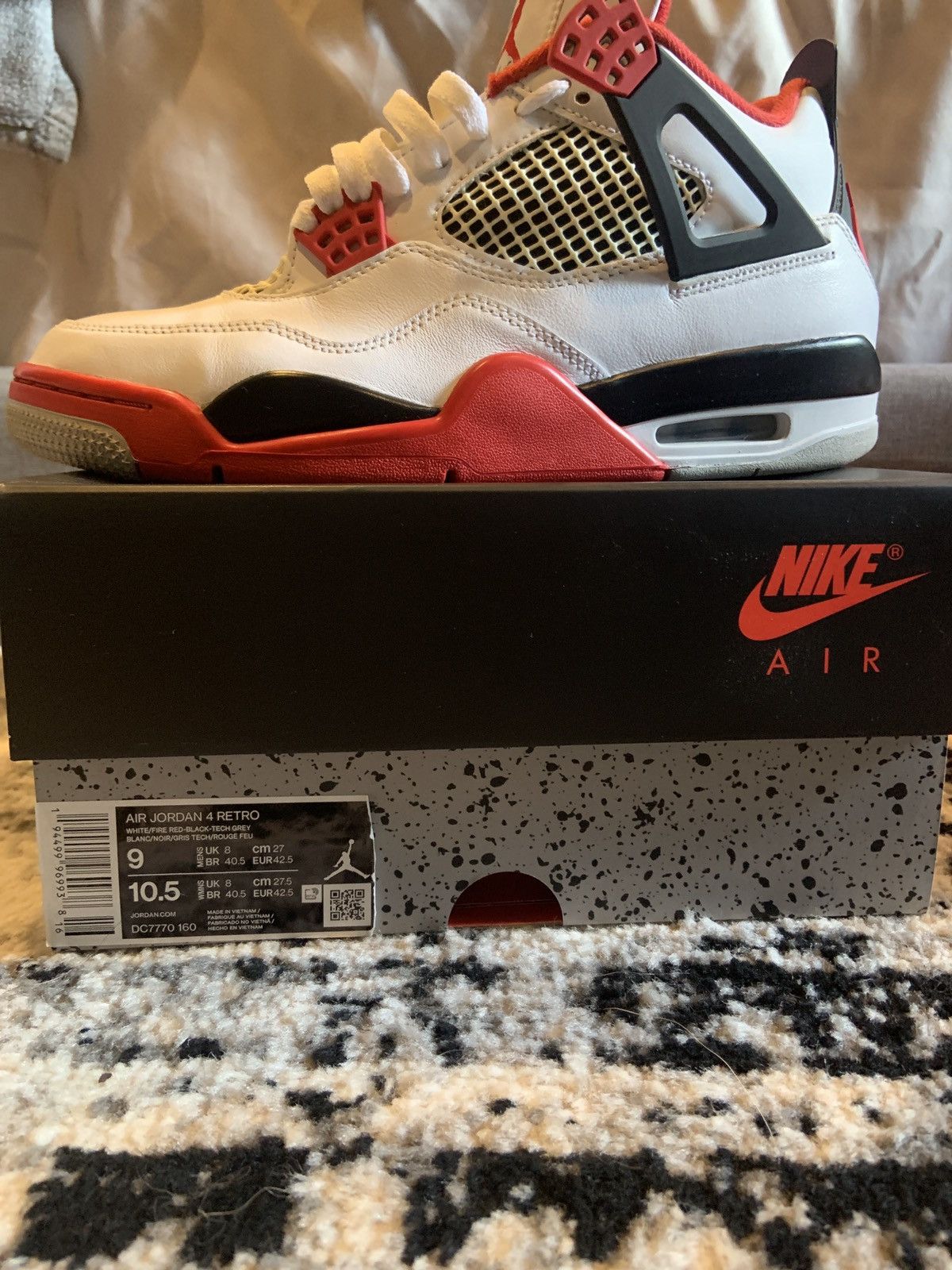 Nike Air Jordan 4 Retro OG fire red 2020 Size US 9 / EU 42 - 5 Thumbnail