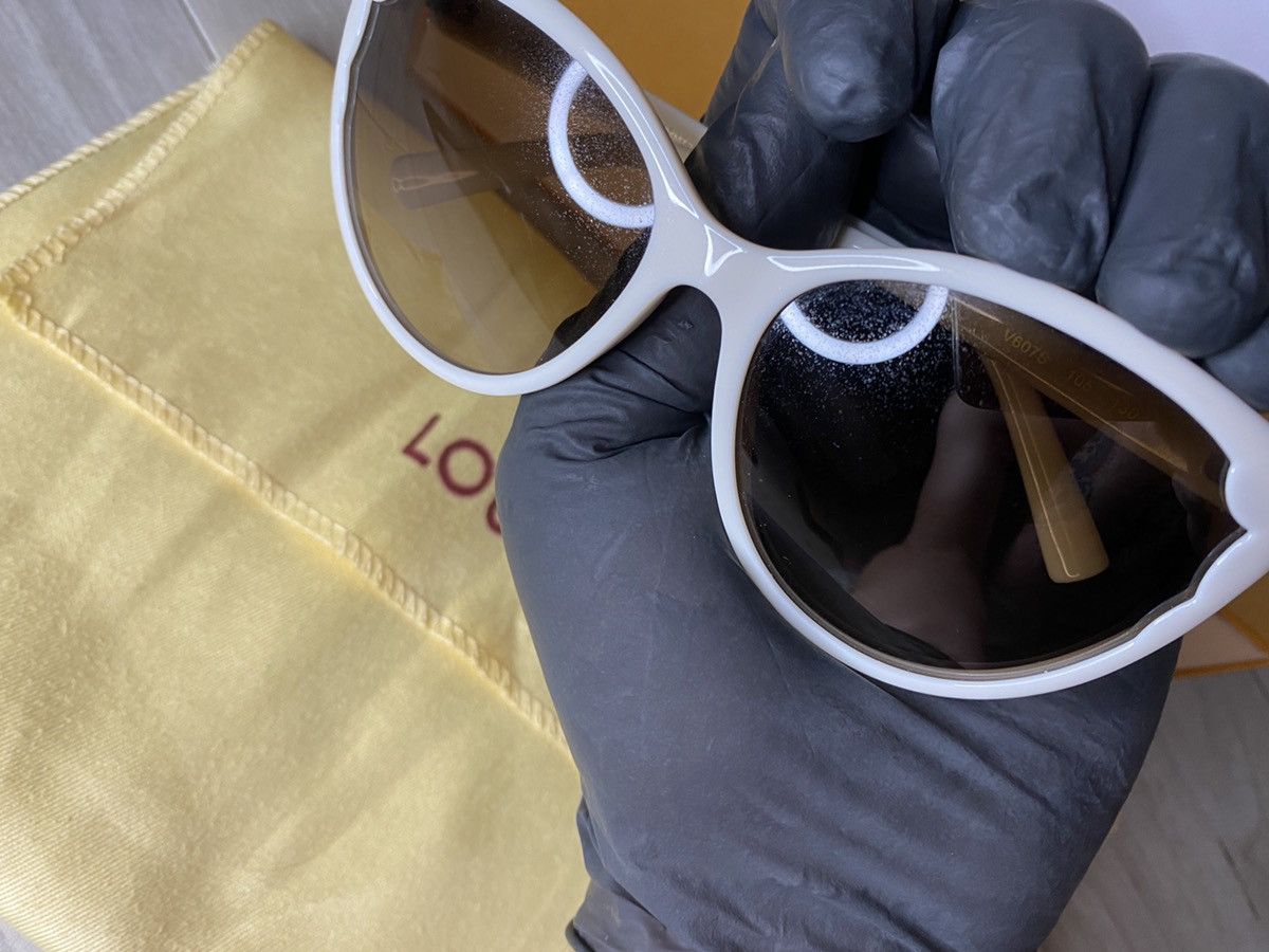 Valentino × Vintage 🔴 Valentino Sunglasses vintage glasses Size ONE SIZE - 9 Thumbnail