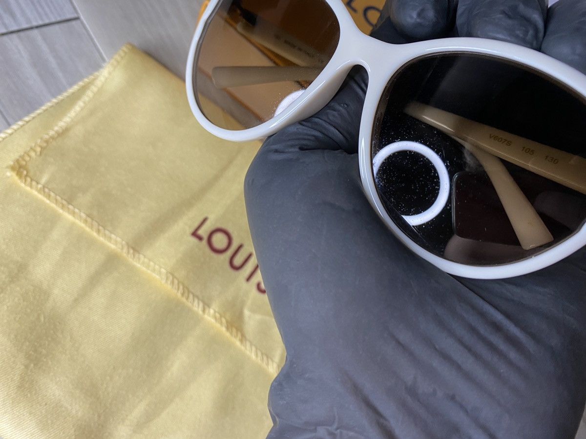 Valentino × Vintage 🔴 Valentino Sunglasses vintage glasses Size ONE SIZE - 10 Thumbnail