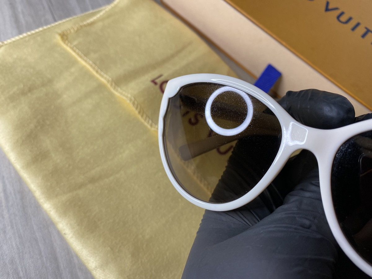 Valentino × Vintage 🔴 Valentino Sunglasses vintage glasses Size ONE SIZE - 8 Thumbnail
