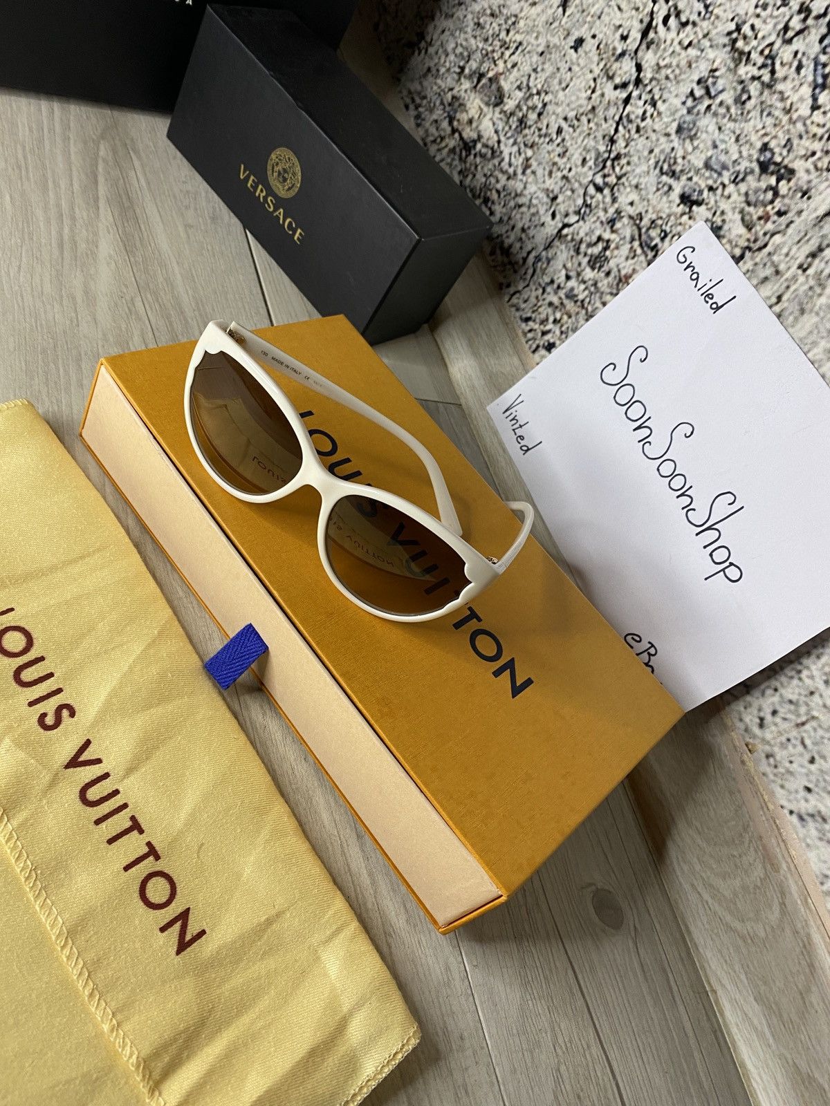 Valentino × Vintage 🔴 Valentino Sunglasses vintage glasses Size ONE SIZE - 2 Thumbnail