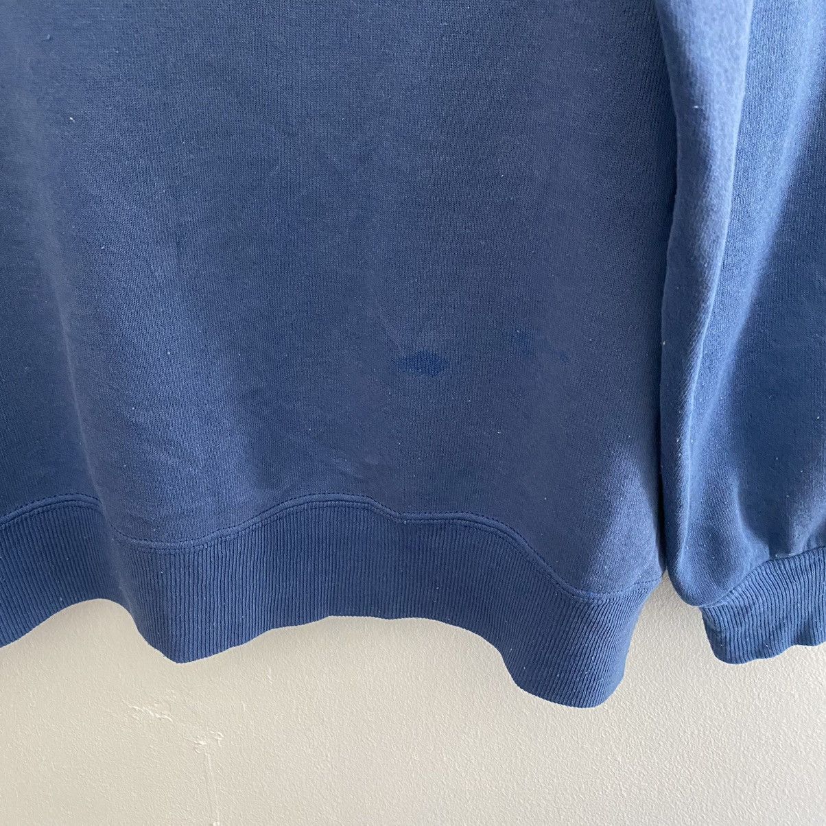 Santa Cruz Skateboards Vintage Cheap Skates Santa Cruz Design Inspired Sweatshirt Size US XL / EU 56 / 4 - 11 Thumbnail