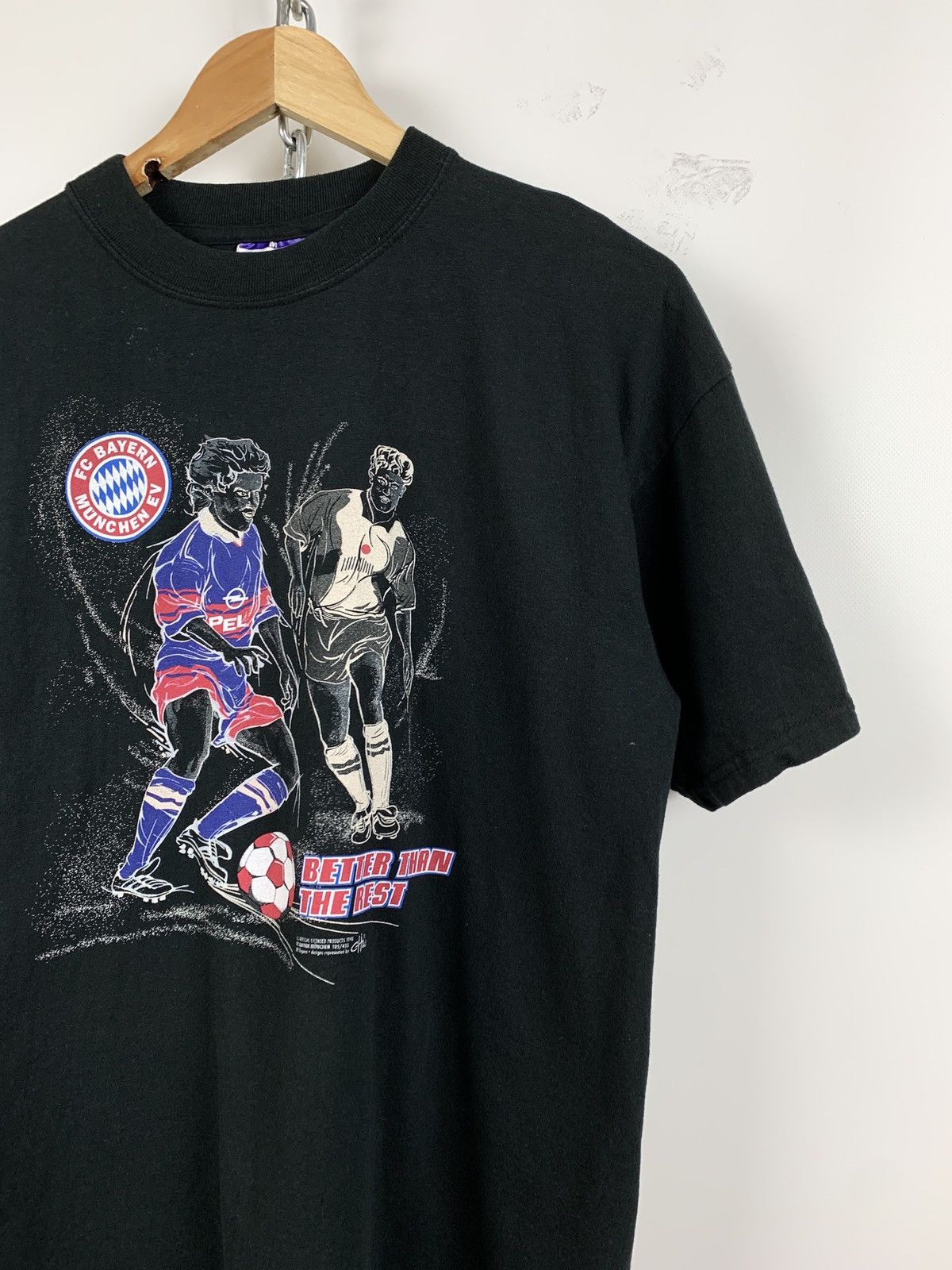Vintage 1998 Vintage FC Bayern Munchen Better Than The Rest T-Shirt Size US M / EU 48-50 / 2 - 4 Thumbnail