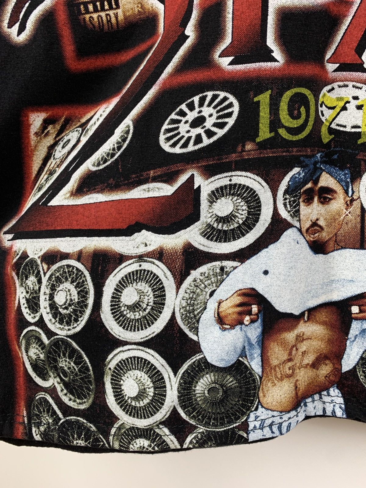 Band Tees Vintage Tupac 2Pac Double Sided Black T-Shirt Size US M / EU 48-50 / 2 - 12 Thumbnail