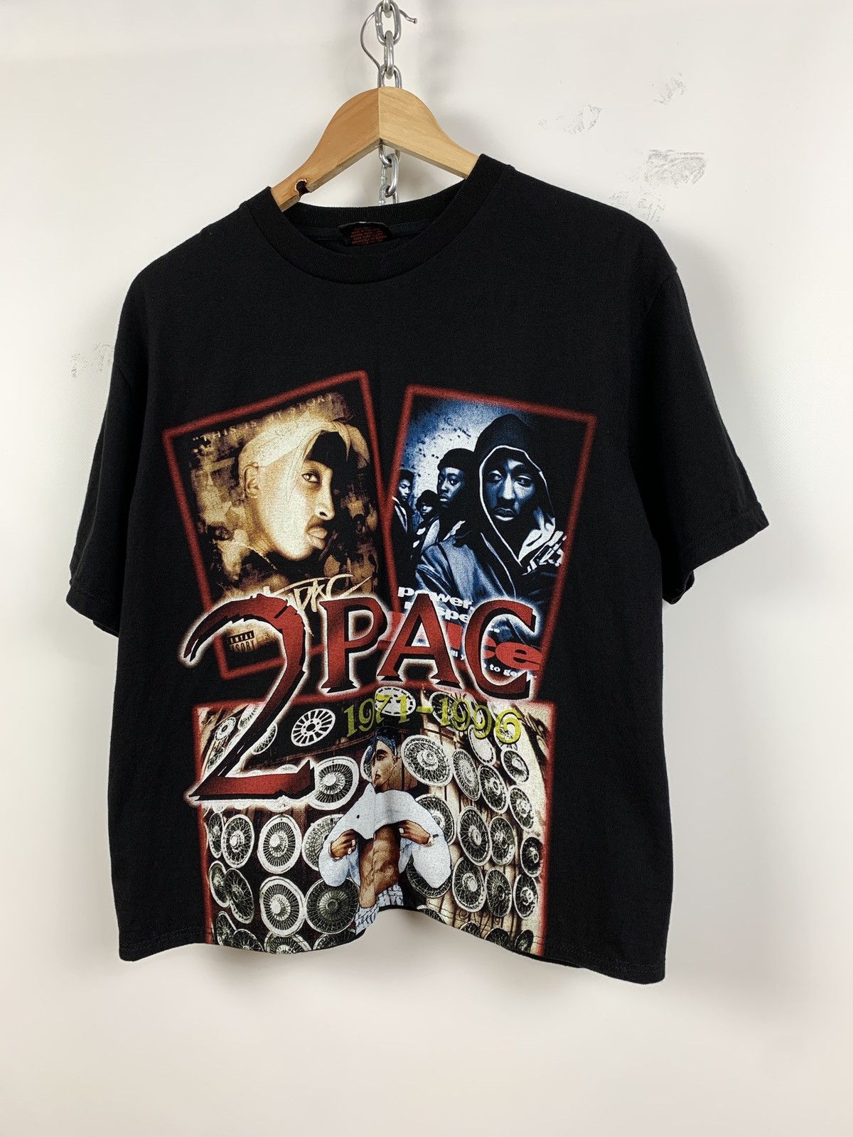 Band Tees Vintage Tupac 2Pac Double Sided Black T-Shirt Size US M / EU 48-50 / 2 - 7 Thumbnail