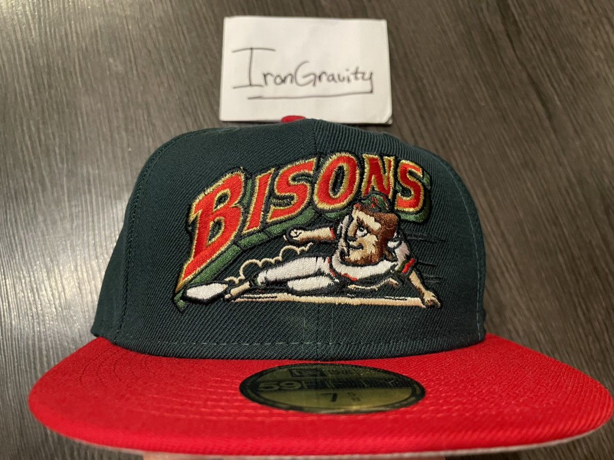 MLB × New Era × Topperz 7 5/8 Topperz Buffalo Bisons Green & Red Fitted Size ONE SIZE - 2 Thumbnail