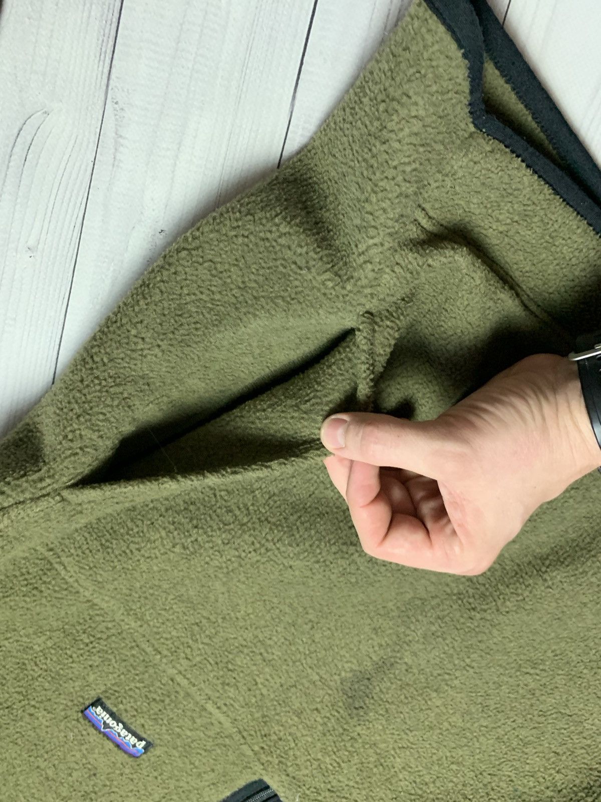 Patagonia × Vintage Vintage Patagonia Synchilla size L khaki Size US L / EU 52-54 / 3 - 7 Thumbnail