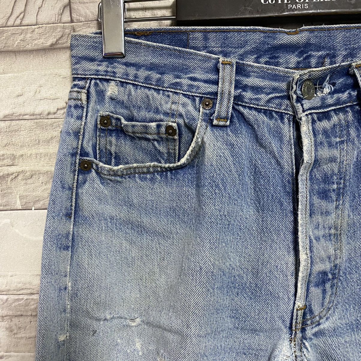 Levi's Vintage Levis 501 Thrashed Jeans Size US 29 - 8 Thumbnail