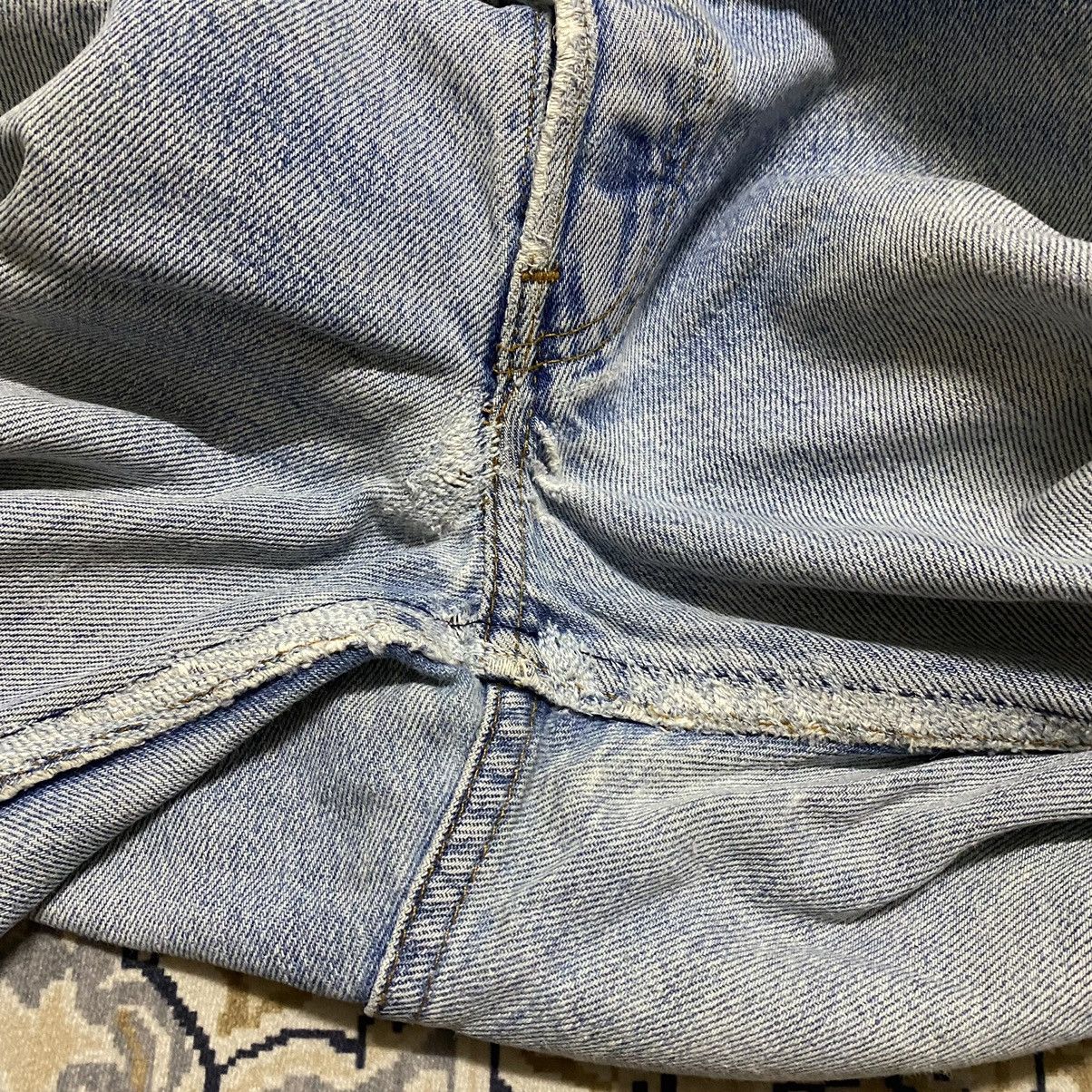 Levi's Vintage Levis 501 Thrashed Jeans Size US 29 - 22 Thumbnail