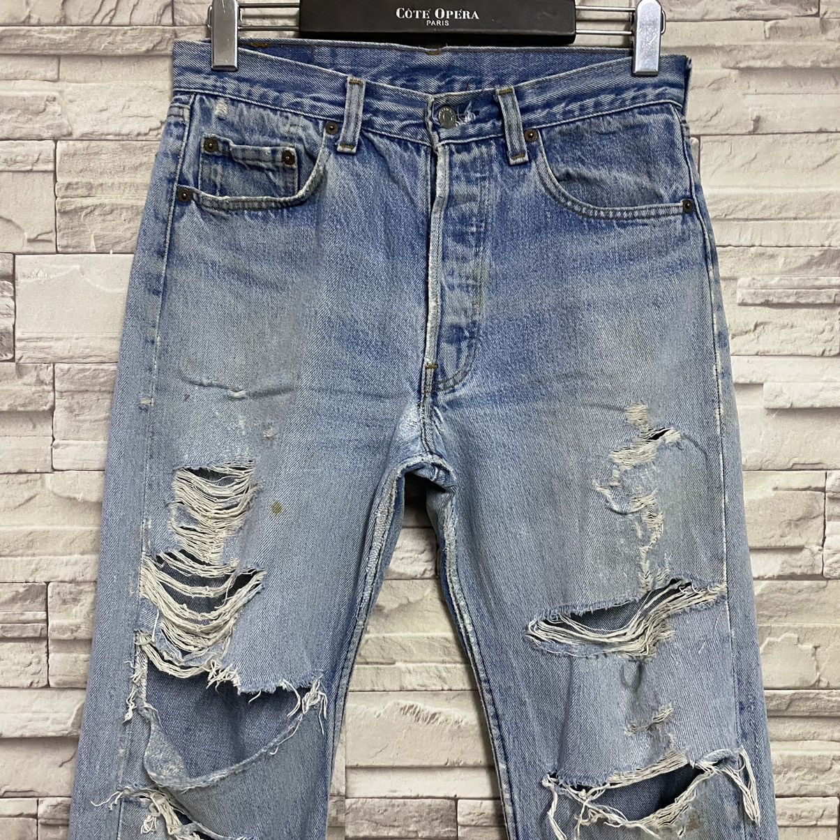 Levi's Vintage Levis 501 Thrashed Jeans Size US 29 - 4 Thumbnail