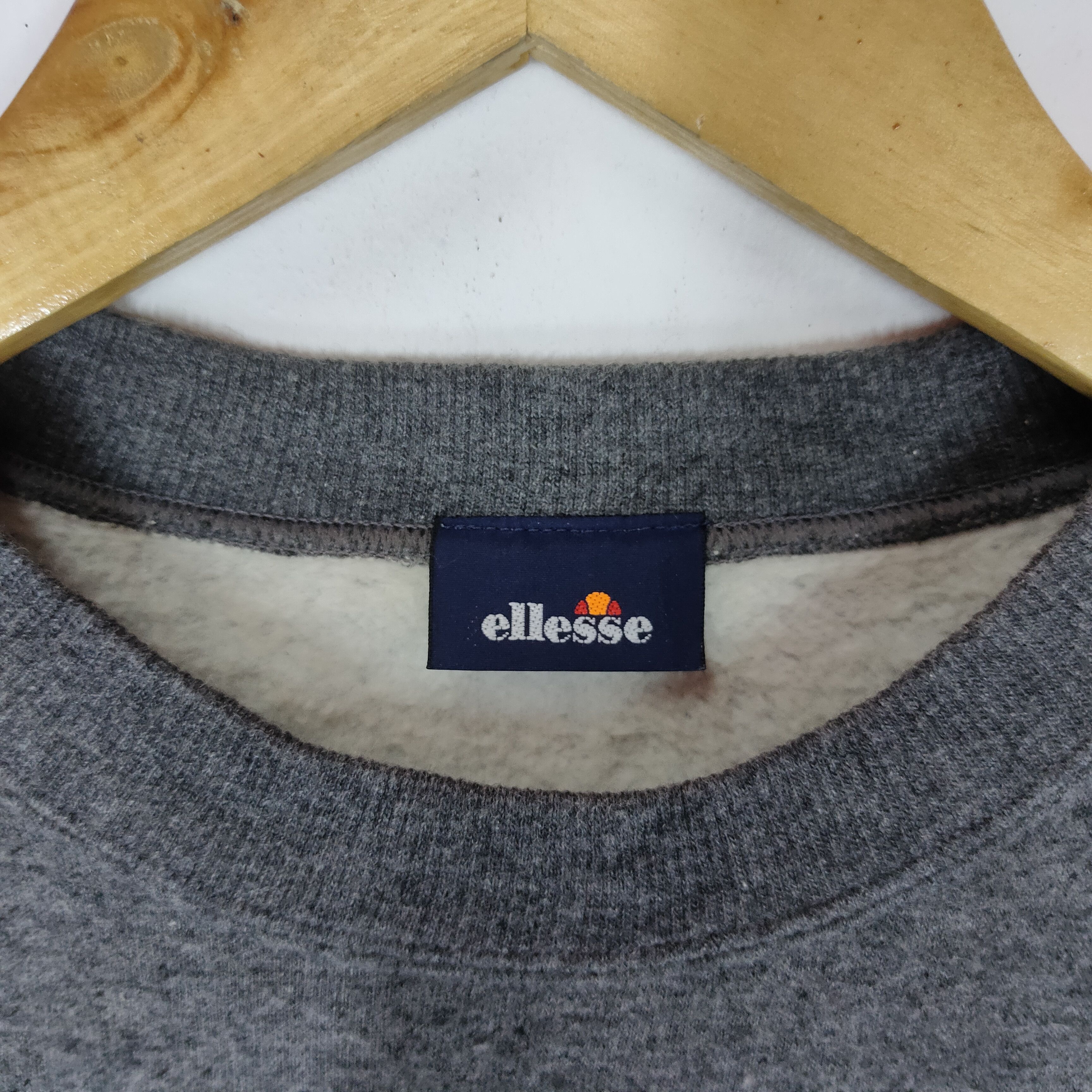 Ellesse Vintage ELLESSE Embroidery Logo Medium M Size Sweatshirt Size US M / EU 48-50 / 2 - 5 Thumbnail