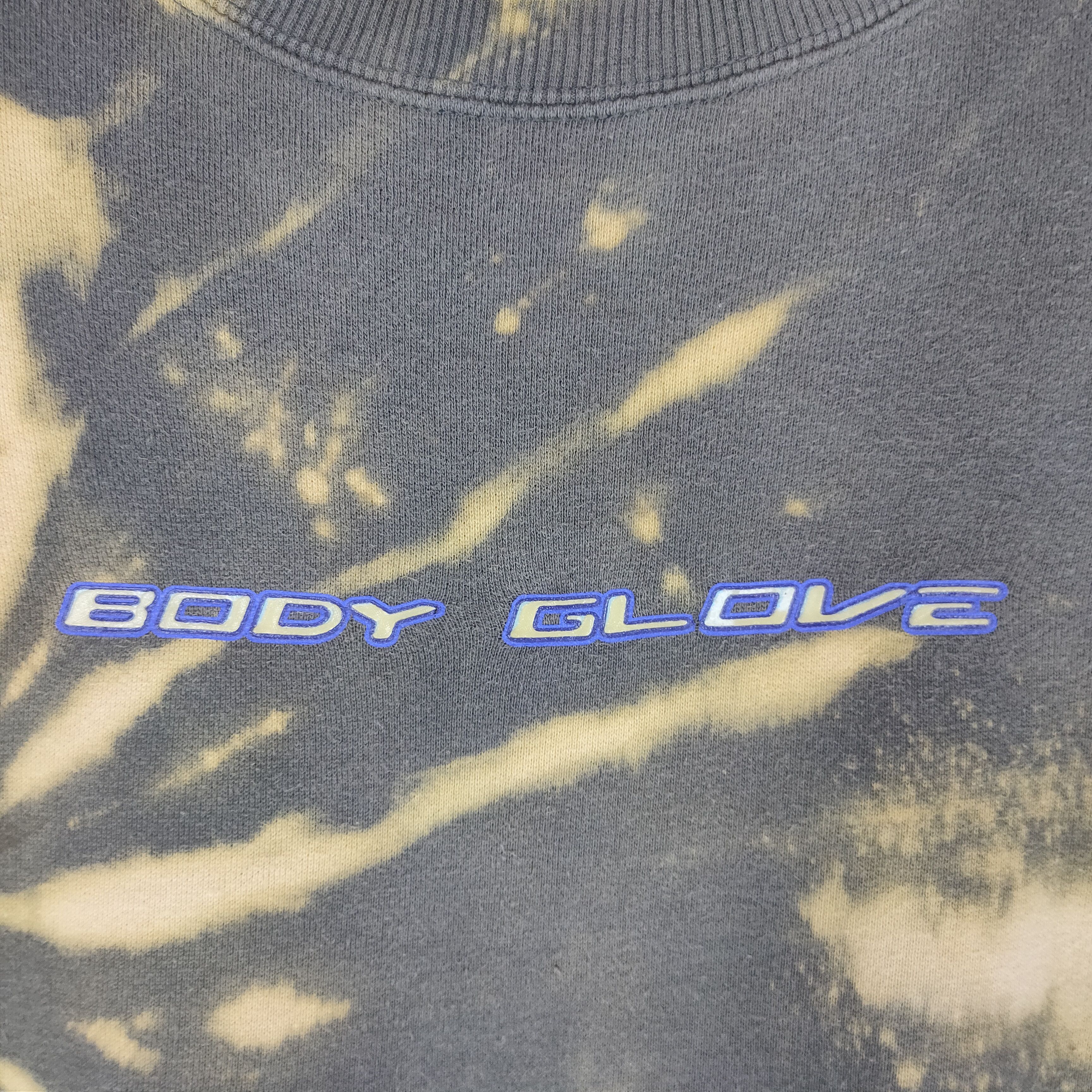 Body Glove BODY GLOVE Big Back Logo Custom Bleach Wash Sweatshirt Size US XL / EU 56 / 4 - 2 Thumbnail