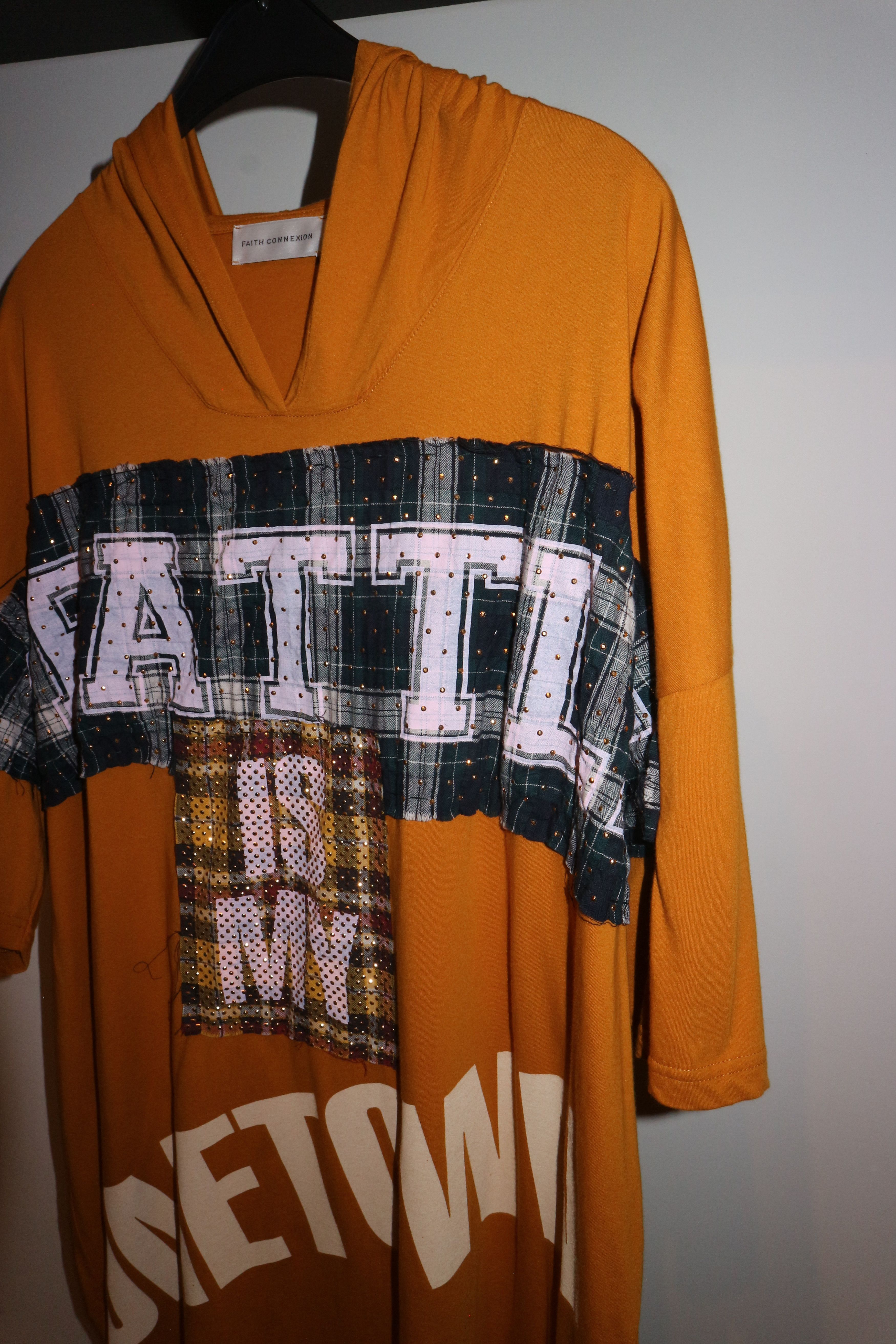 Faith Connexion hand sewn patch t-shirt Size US XS / EU 42 / 0 - 3 Thumbnail