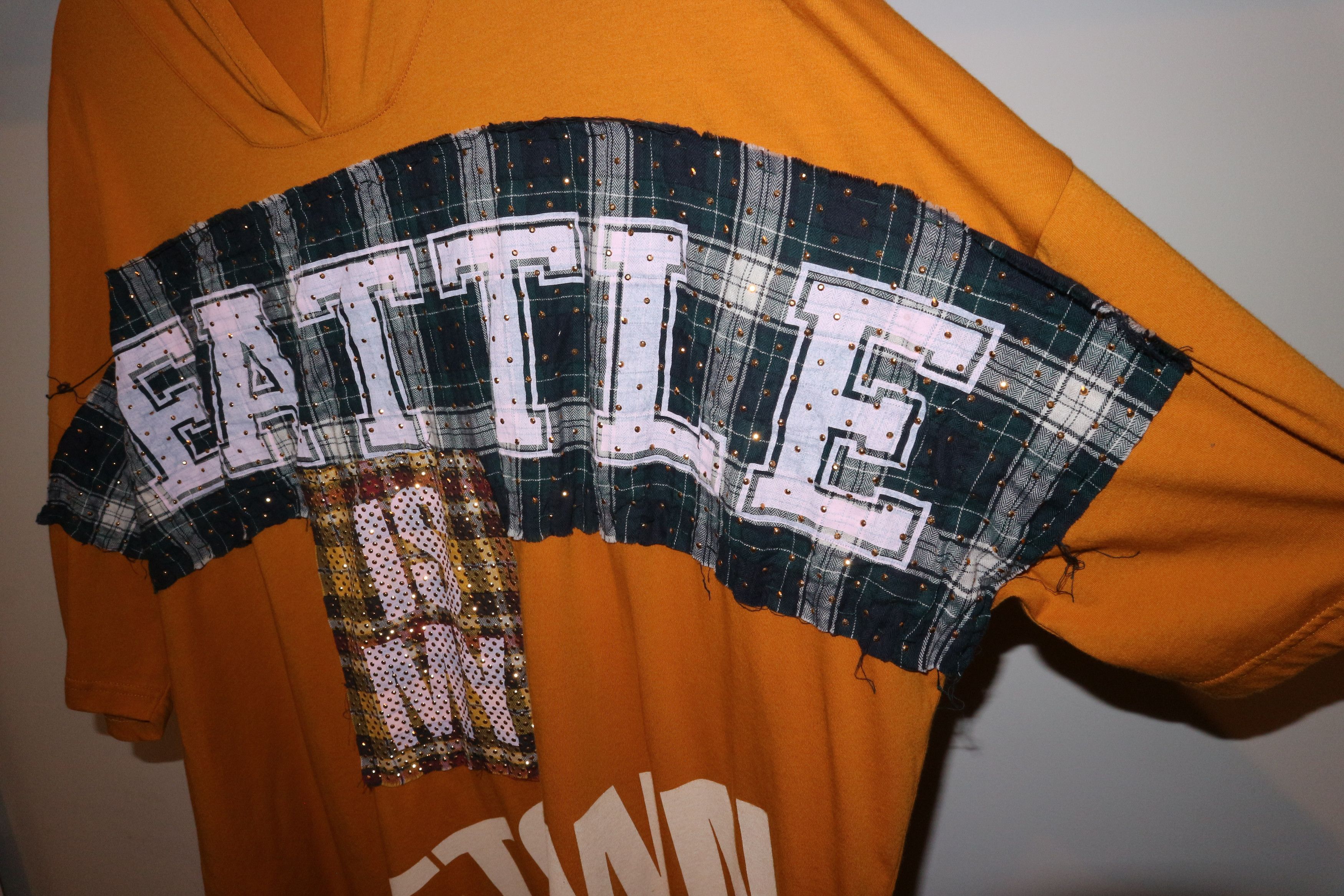 Faith Connexion hand sewn patch t-shirt Size US XS / EU 42 / 0 - 6 Thumbnail
