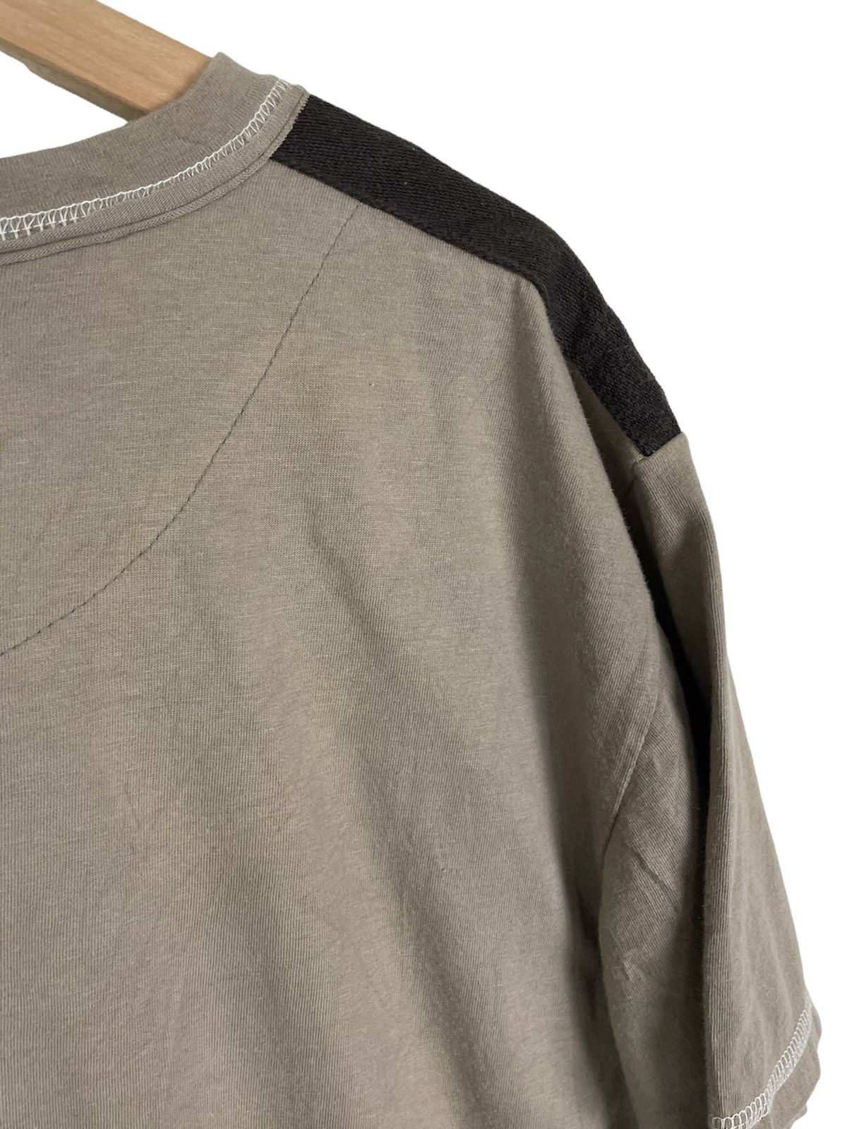 Designer REWIND Distressed Graphic Tee – Rare 2000s Street Find Size US L / EU 52-54 / 3 - 7 Thumbnail