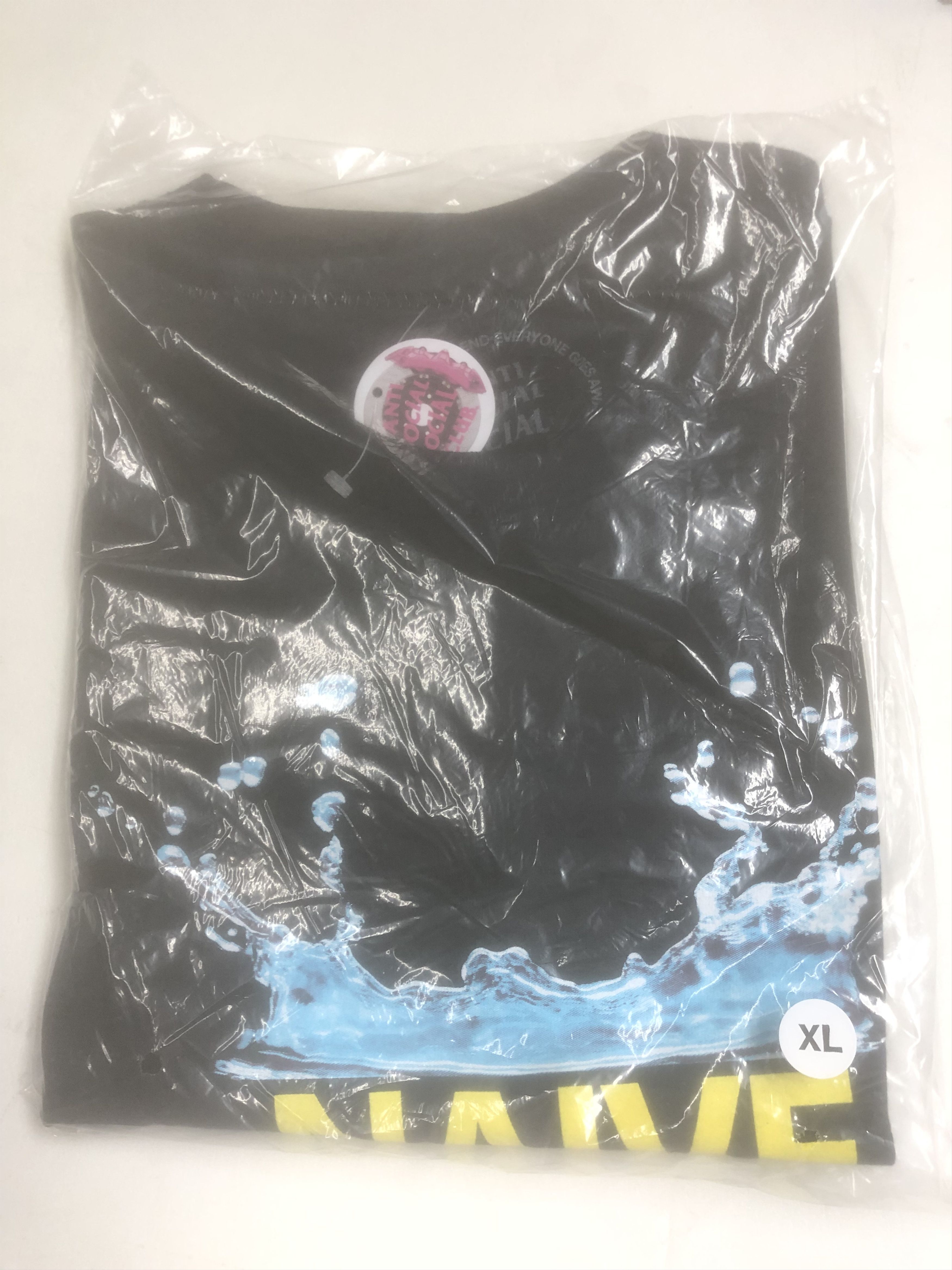 Anti Social Social Club ASSC Naive A Drop In The Bucket Black Tee FTP FOG CDG BAPE Size US XL / EU 56 / 4 - 2 Thumbnail