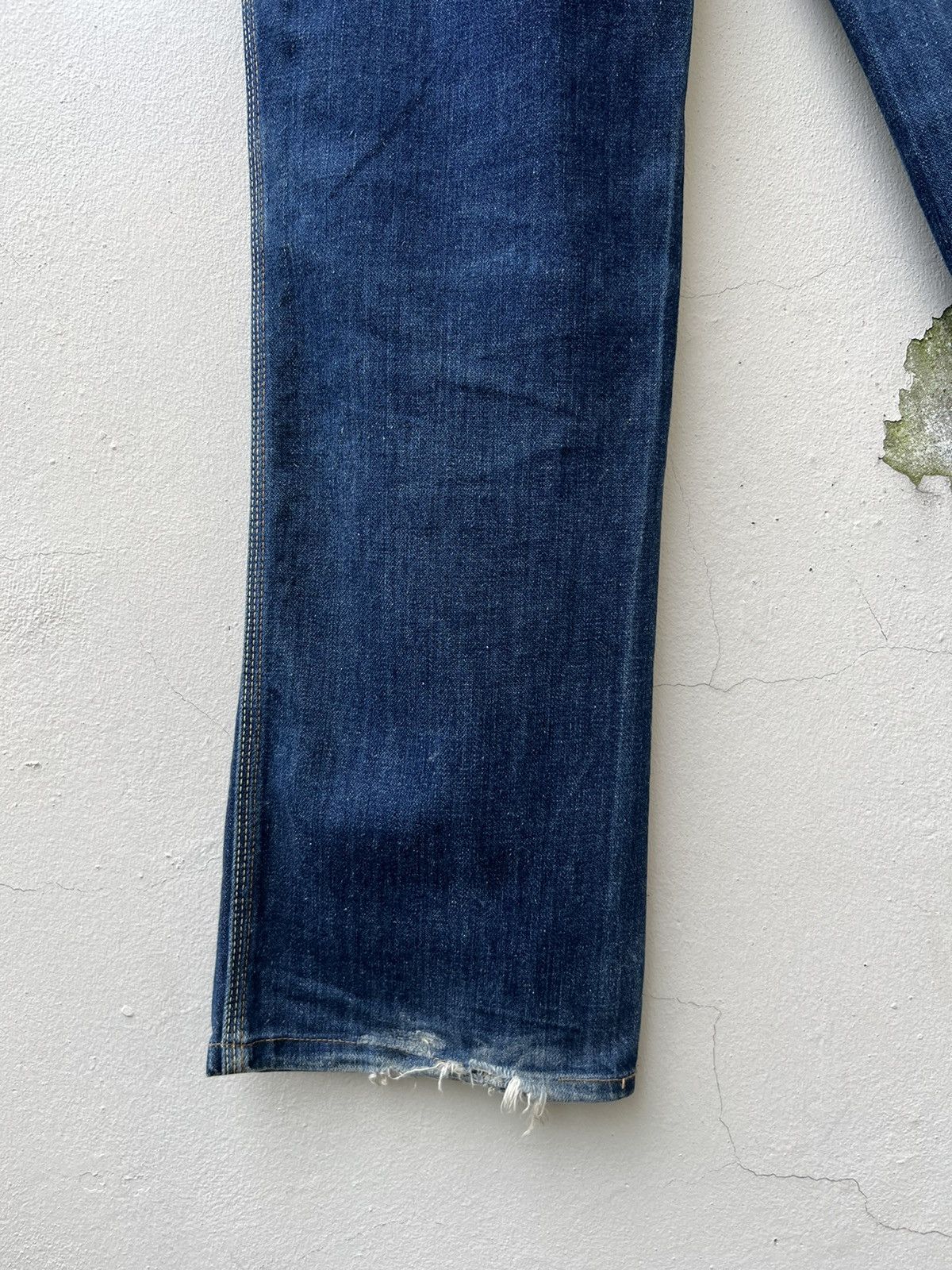 Levi's Vintage 80s Levi’s White Tab Fade Denim Trashed Jeans Size US 31 - 18 Thumbnail