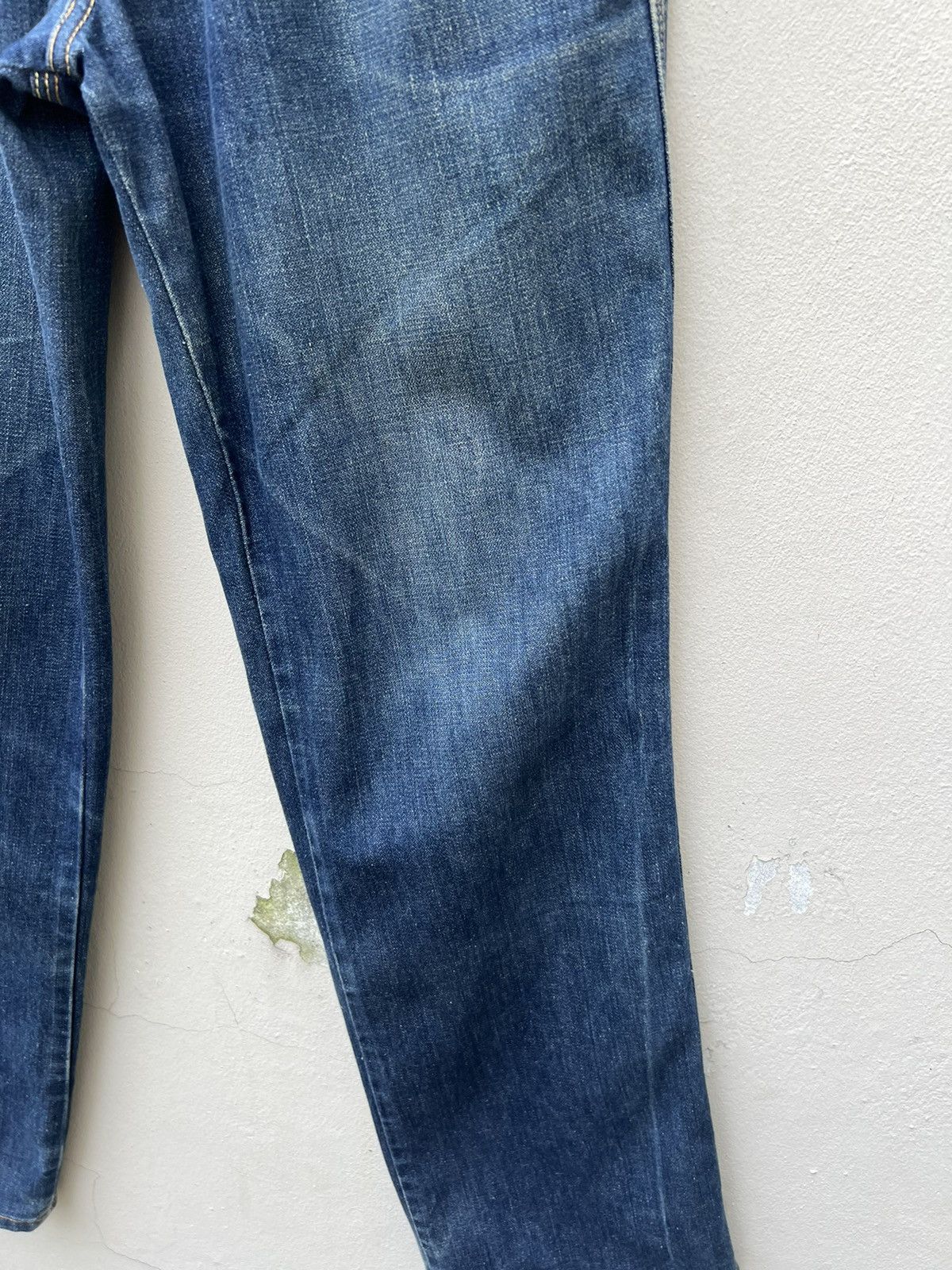 Levi's Vintage 80s Levi’s White Tab Fade Denim Trashed Jeans Size US 31 - 13 Thumbnail