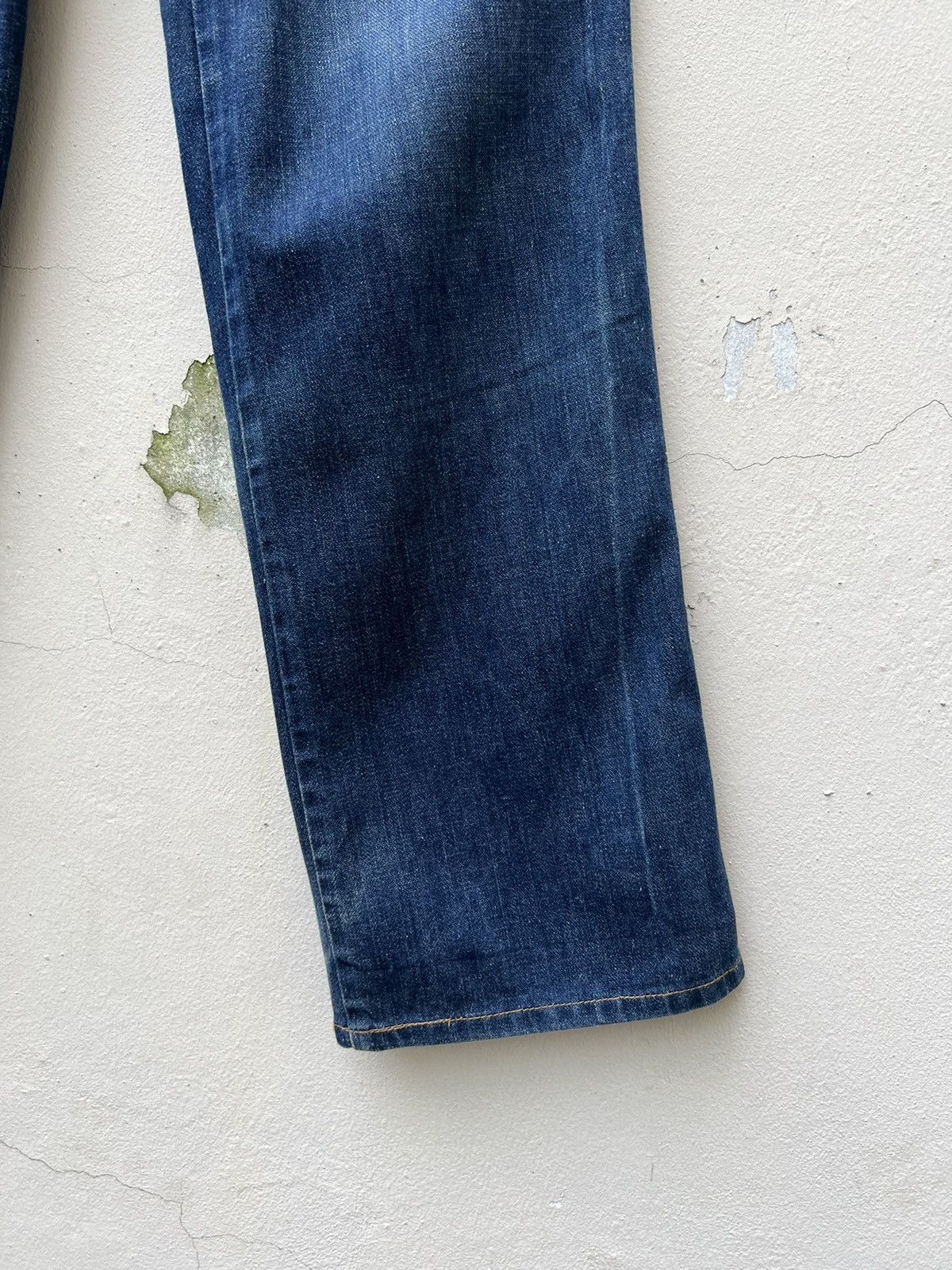 Levi's Vintage 80s Levi’s White Tab Fade Denim Trashed Jeans Size US 31 - 14 Thumbnail