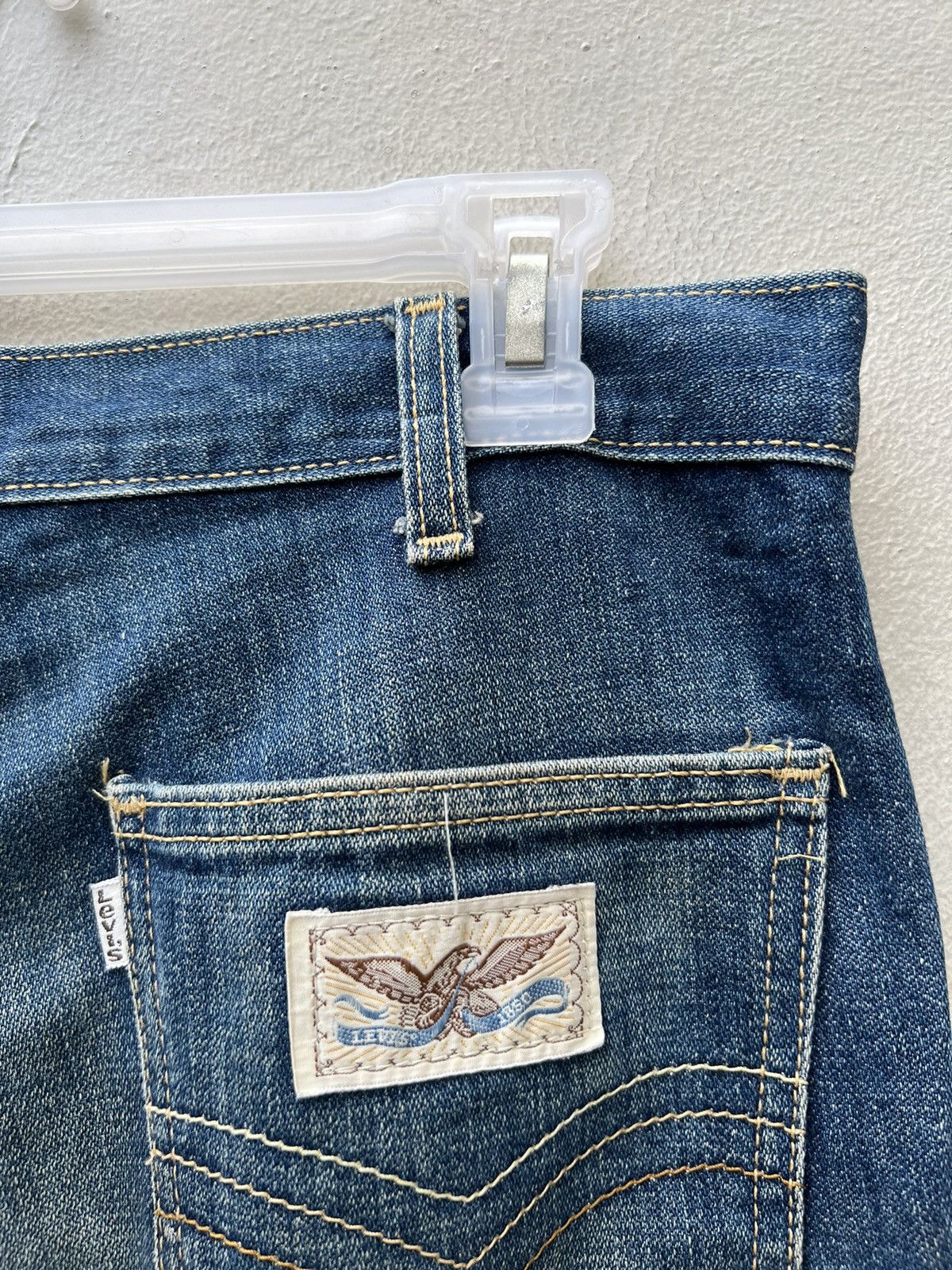 Levi's Vintage 80s Levi’s White Tab Fade Denim Trashed Jeans Size US 31 - 20 Thumbnail