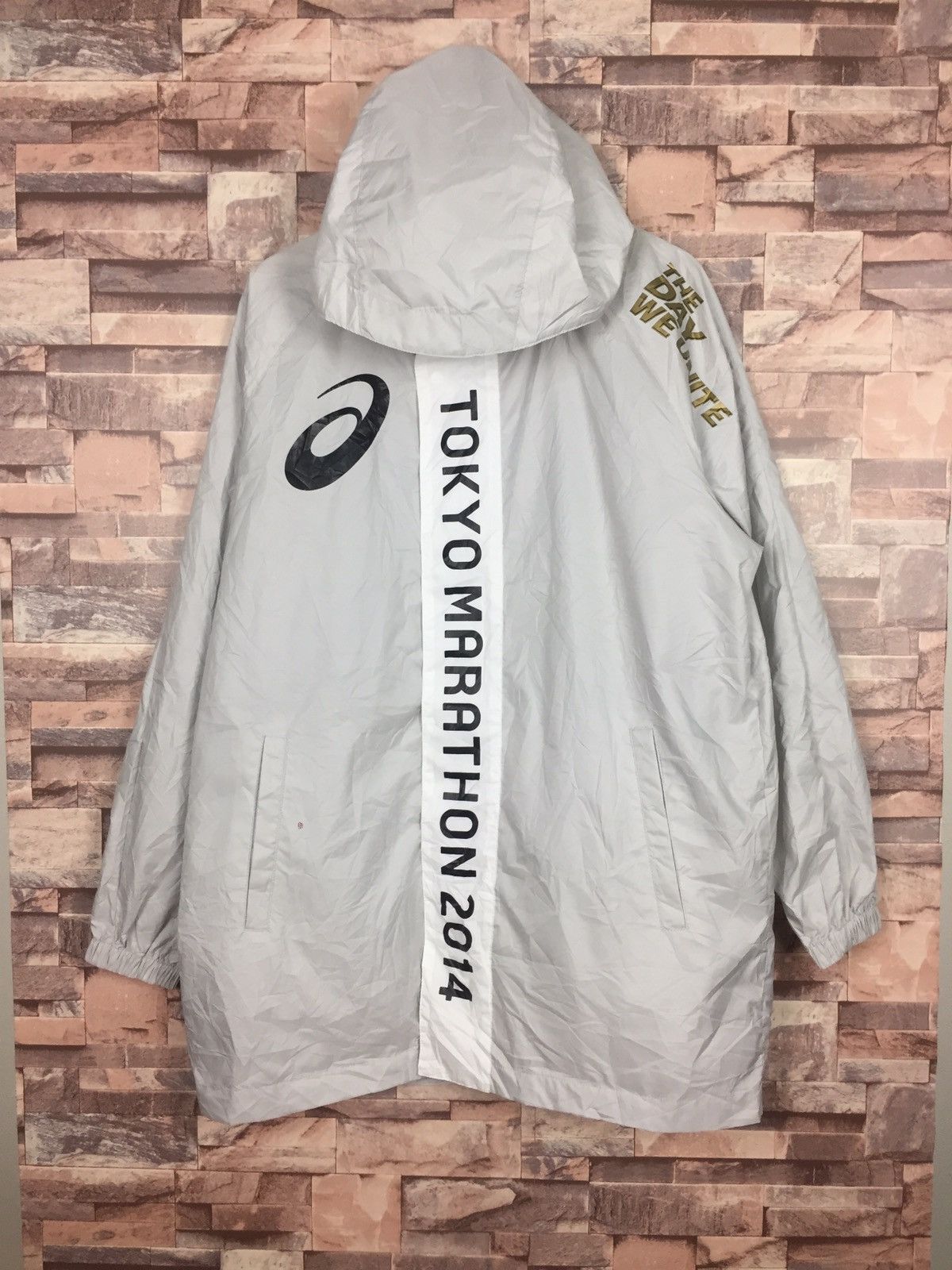 Asics Asics Tokyo Marathon 2014 Raincoat Hoodie Grailed