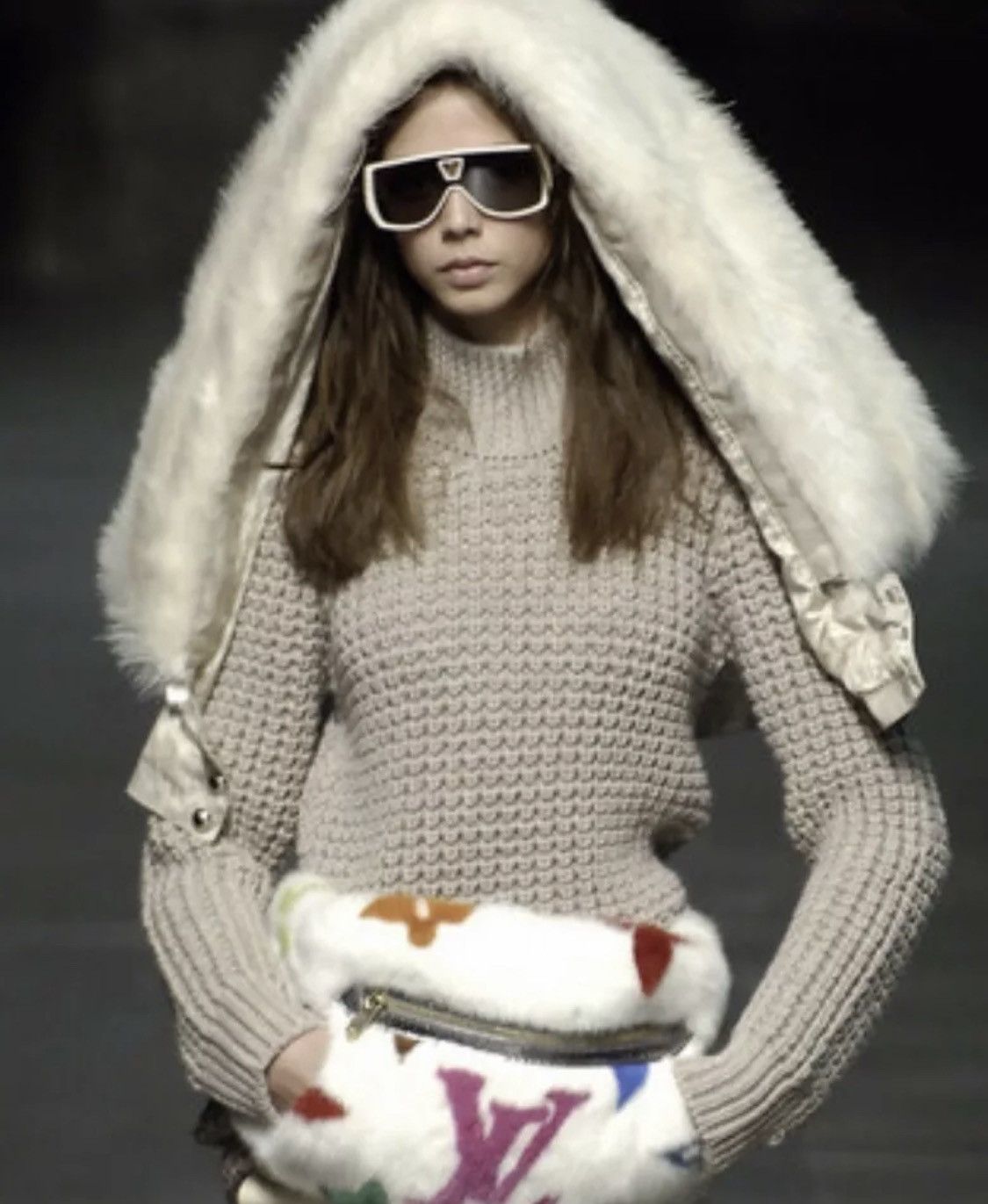 Louis Vuitton Louis Vuitton AW06 RUNWAY Vintage Bindi Garnet Sunglasses Size ONE SIZE - 3 Thumbnail