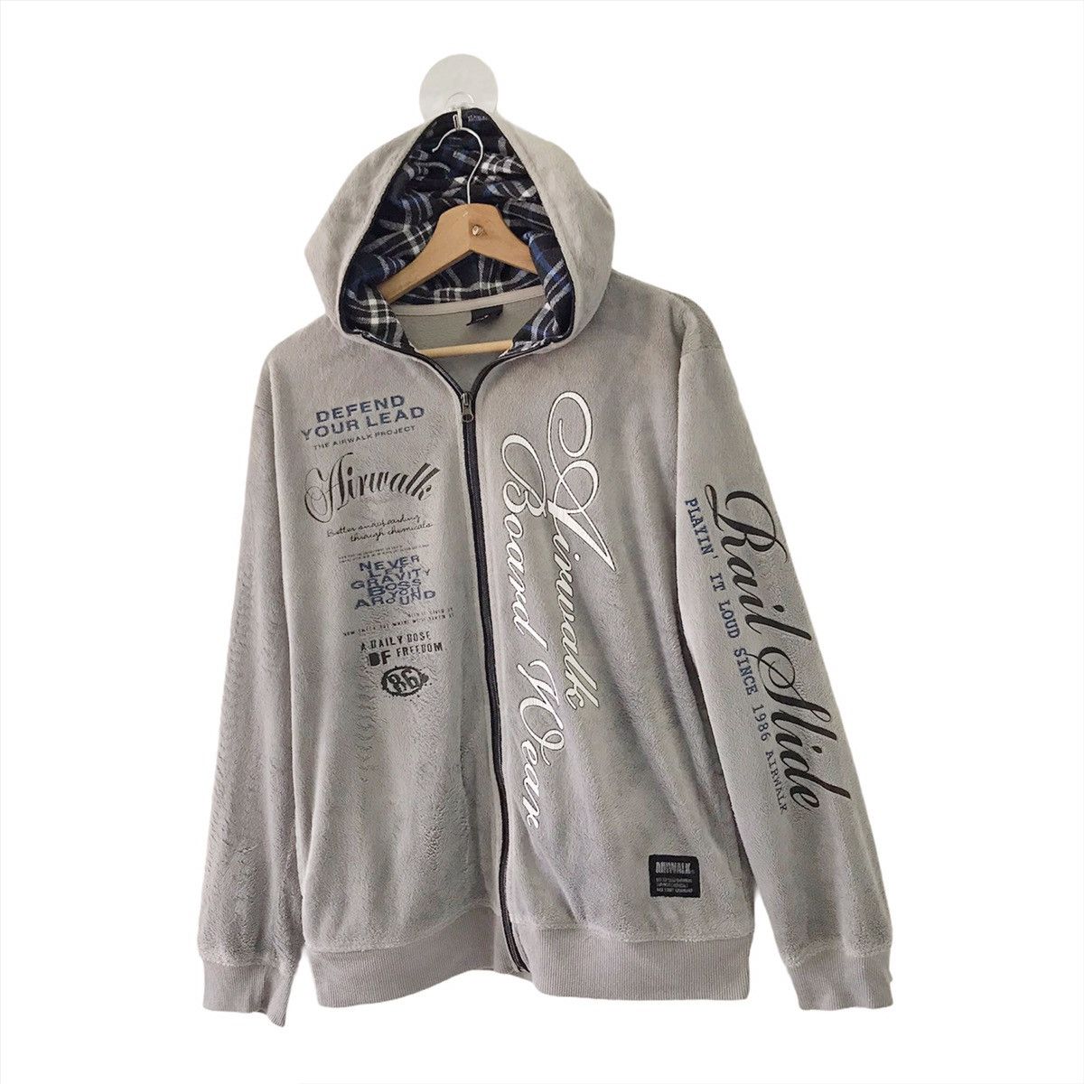 Airwalk Airwalk Spellout Pullover Fullzip Sweater Grey Colour Size M Size US M / EU 48-50 / 2 - 3 Thumbnail