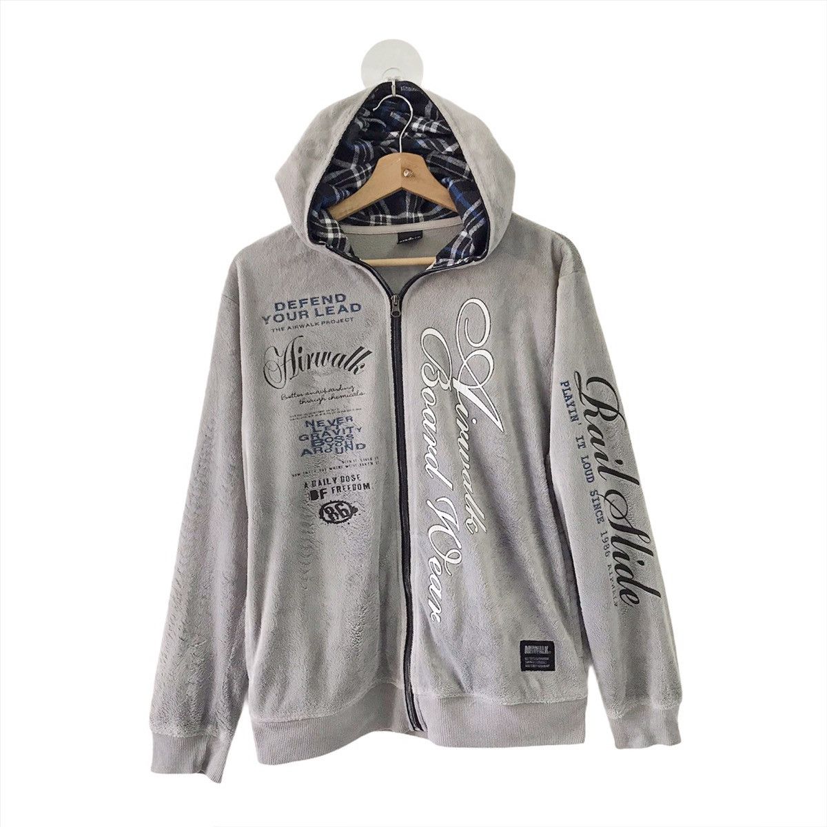 Airwalk Airwalk Spellout Pullover Fullzip Sweater Grey Colour Size M Size US M / EU 48-50 / 2 - 1 Thumbnail