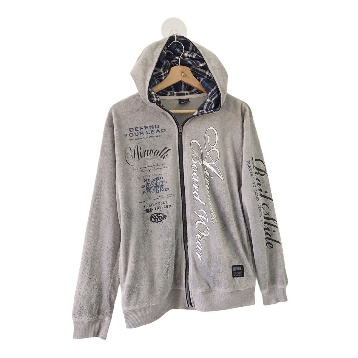 Airwalk Airwalk Spellout Pullover Fullzip Sweater Grey Colour Size M Size US M / EU 48-50 / 2 - 2 Thumbnail