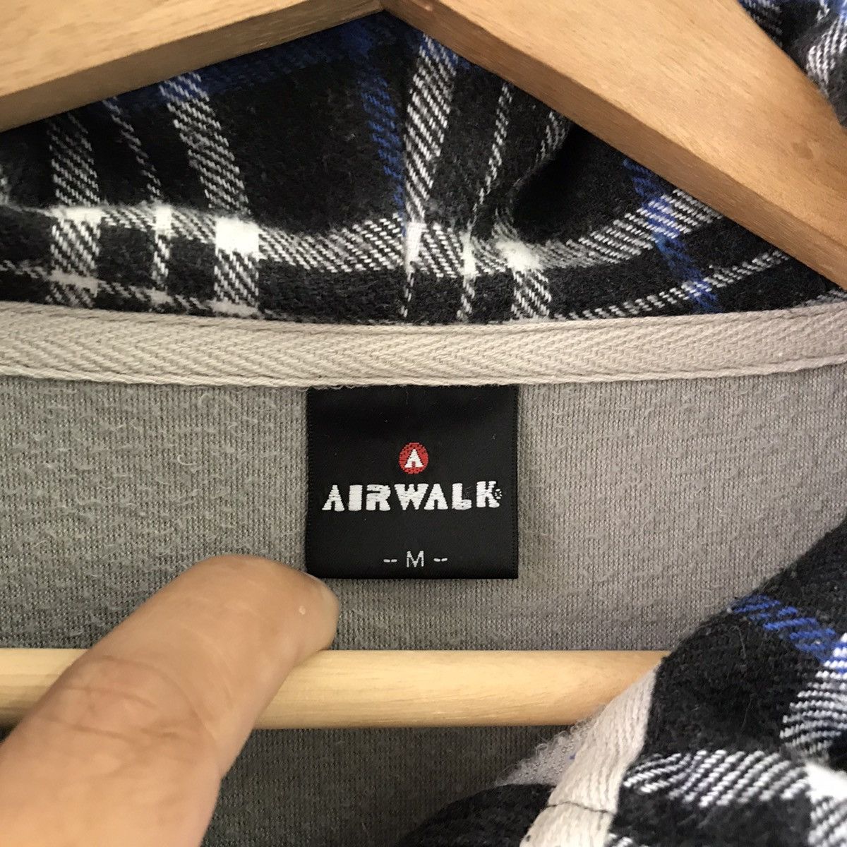 Airwalk Airwalk Spellout Pullover Fullzip Sweater Grey Colour Size M Size US M / EU 48-50 / 2 - 11 Thumbnail