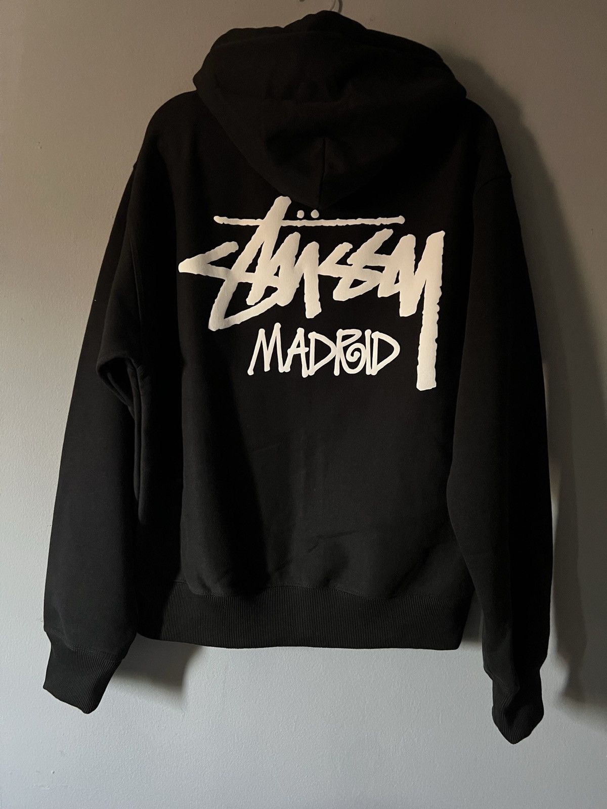 Stussy Madrid トレーナー stussy Madrid nice and chill w no lines or crowds like the