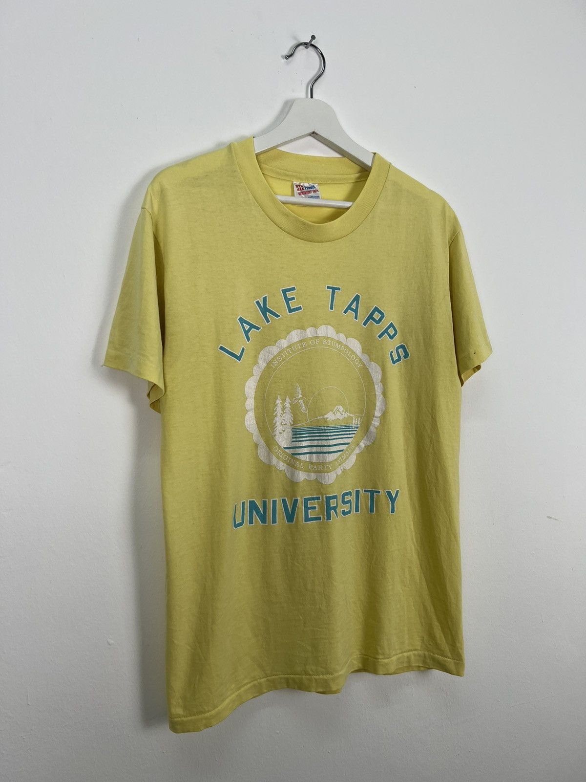 Hanes Vintage 90’s Lake Tapps University Tee Size US M / EU 48-50 / 2 - 3 Thumbnail