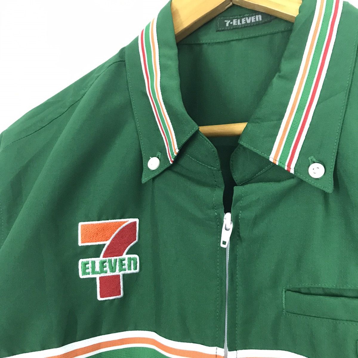 Japanese Brand × Vintage 🇯🇵 Vintage 7 Eleven Japan Uniform Workwear Jacket Size US L / EU 52-54 / 3 - 6 Thumbnail