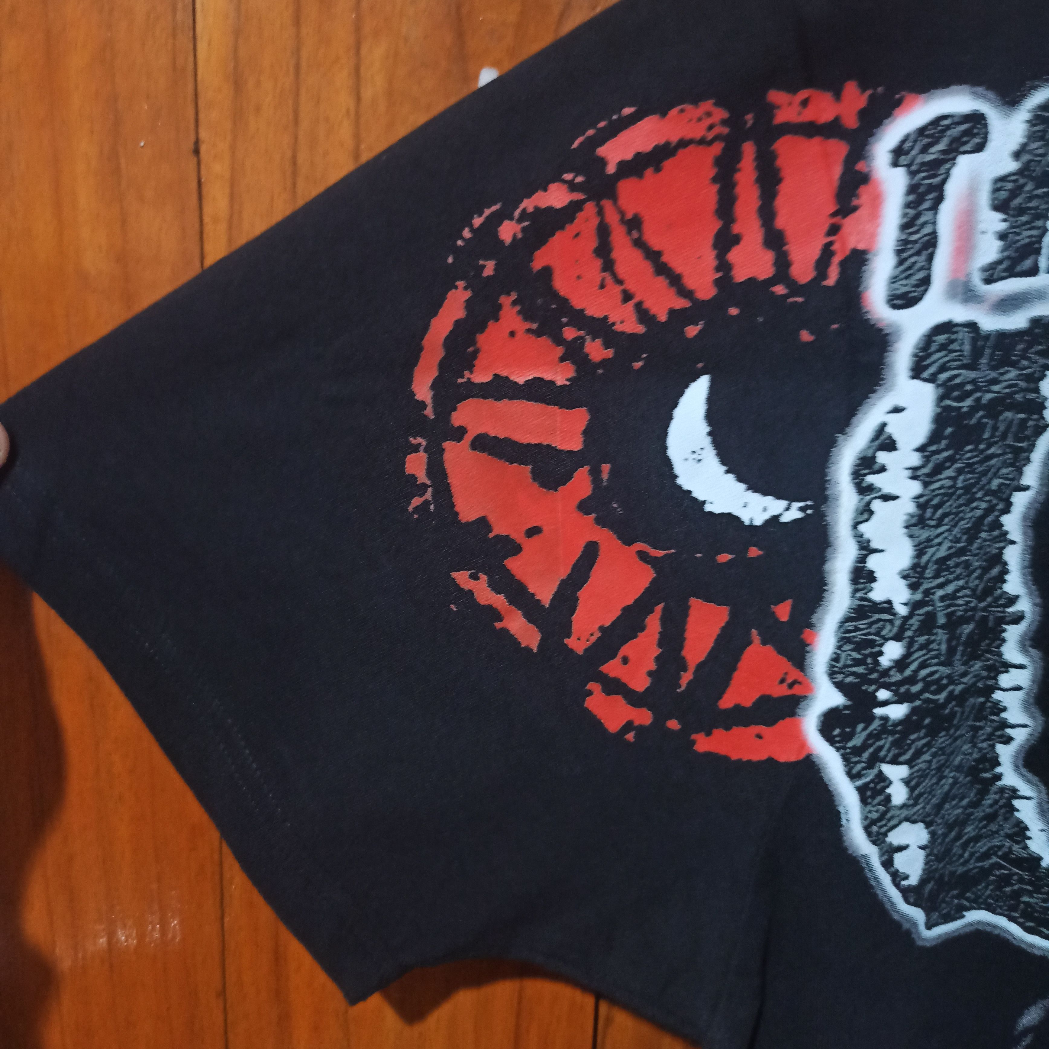 Band Tees THE CURE (BOOTLEG) Size US XL / EU 56 / 4 - 3 Thumbnail