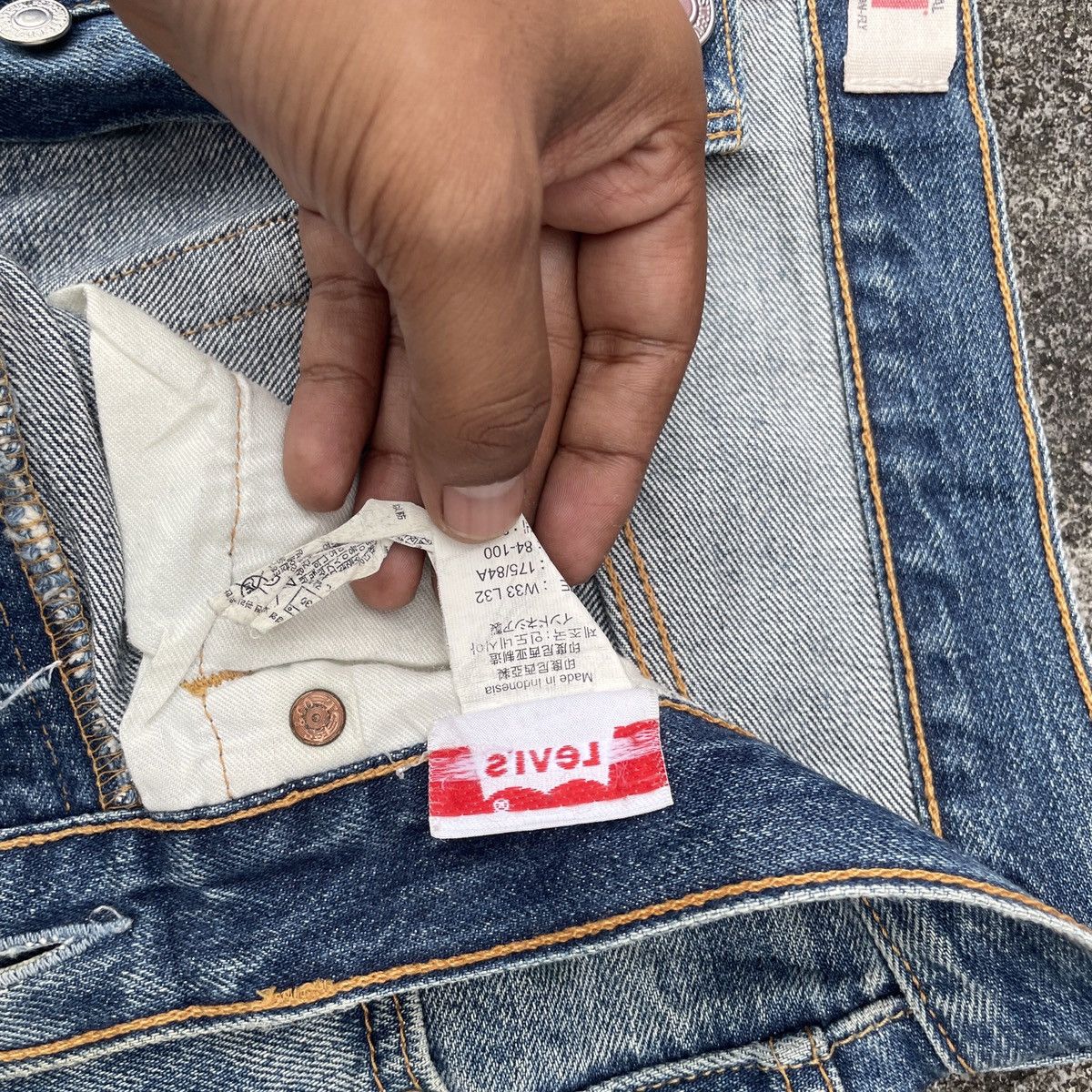 Levi's Vintage Levis Lot 501 Denim Jeans Size US 34 / EU 50 - 7 Thumbnail